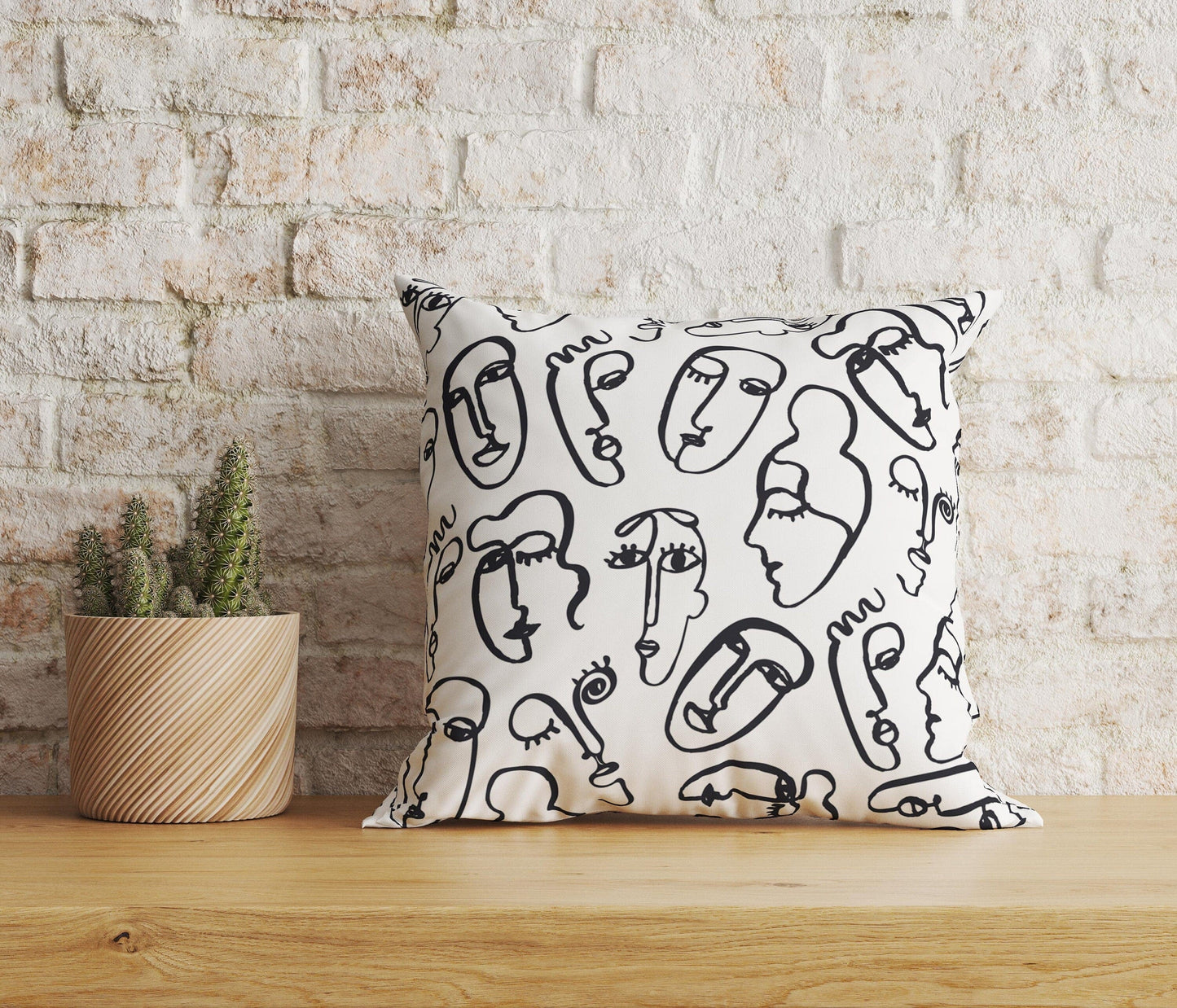 Onay Home Textile 4 / 12 x 12 inch (30 x 30 cm) Double Side Abstract Woman Face Stripe Line Cushion Cover