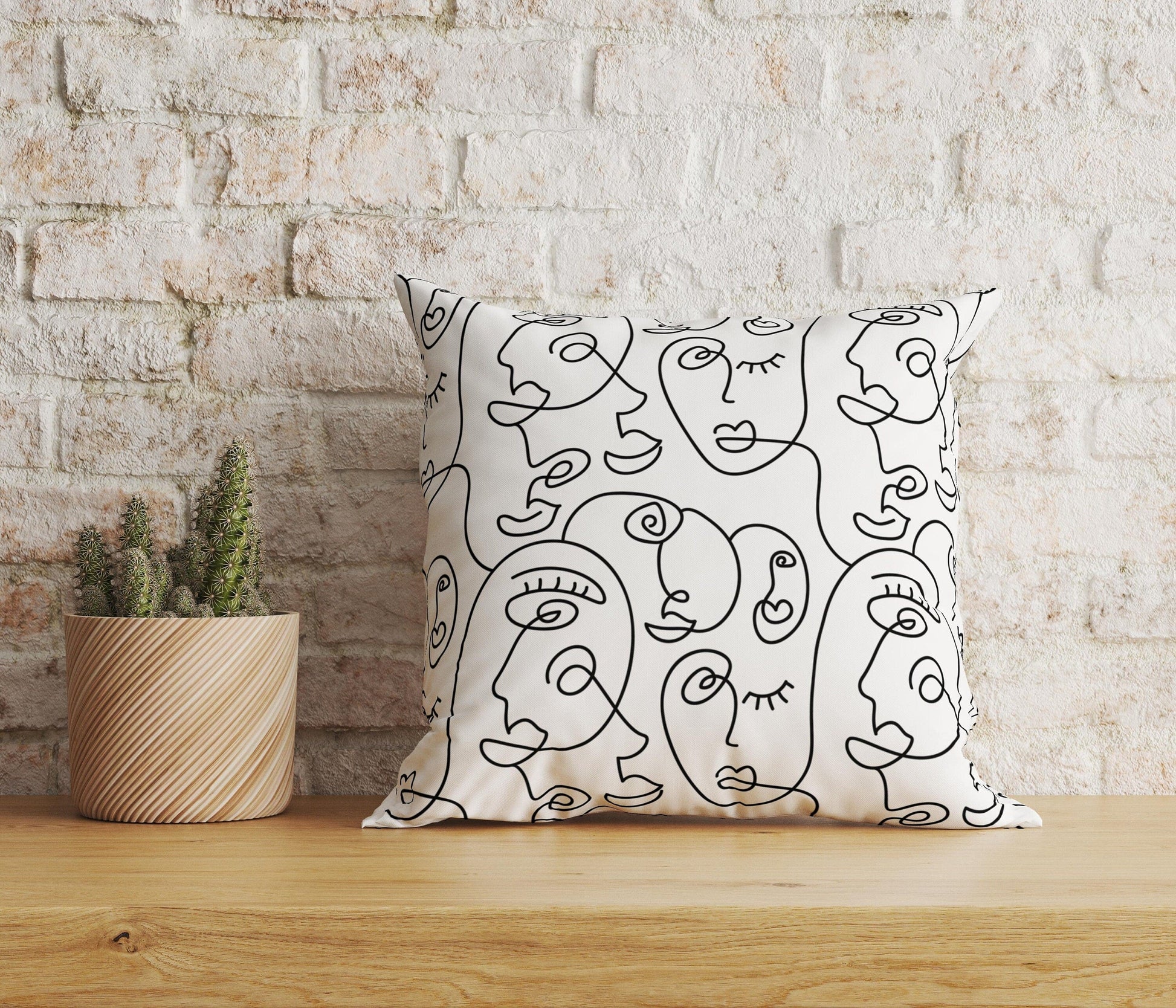 Onay Home Textile 1 / 12 x 12 inch (30 x 30 cm) Double Side Abstract Woman Face Stripe Line Cushion Cover