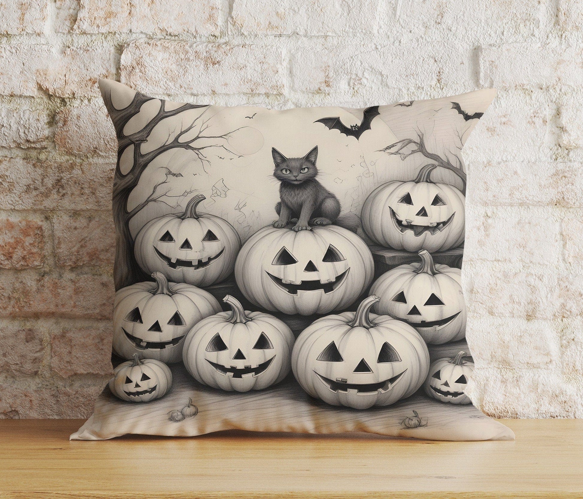 Onay 4 / 12 x 12 inch (30 x 30 cm) Double Side Black and White Pumpkin Halloween Drawing Carved Cushion Cover