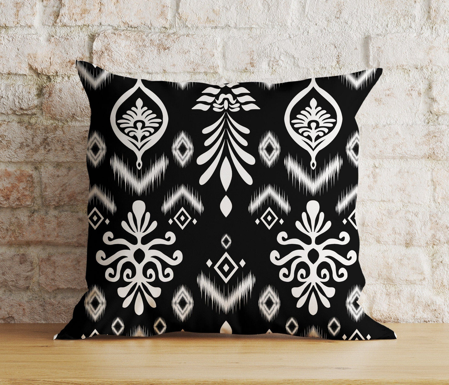 Onay 9 / 12 x 12 inch (30 x 30 cm) Double Side Black & White Southwestern Cushion Cover Aztec Turkish Kilim Farmhouse Decoration
