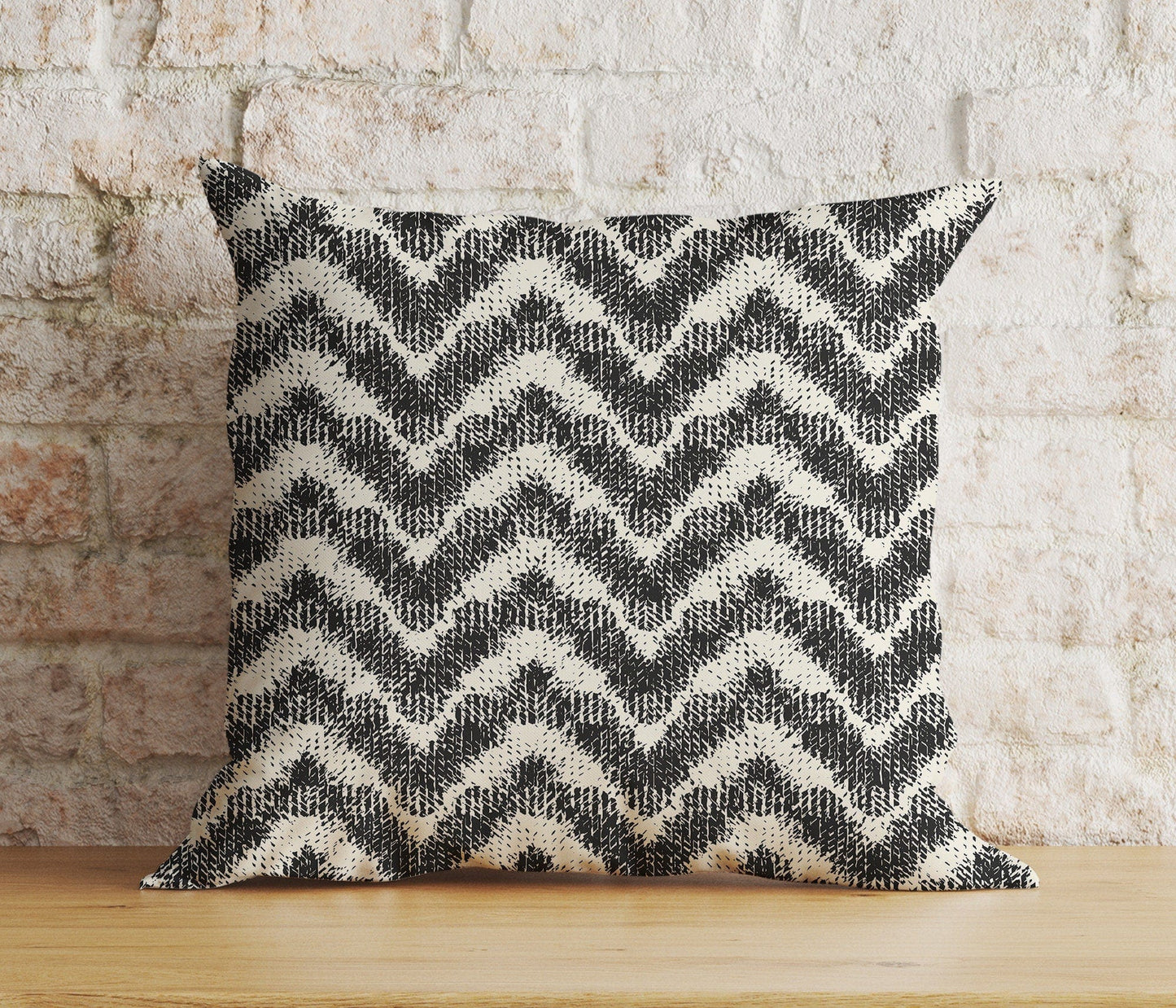 Onay 7 / 12 x 12 inch (30 x 30 cm) Double Side Black & White Southwestern Cushion Cover Aztec Turkish Kilim Farmhouse Decoration