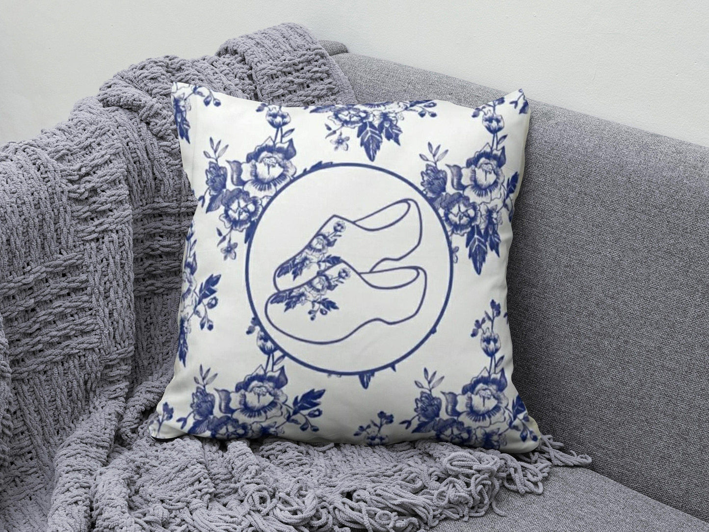 Onay 2 / 12 x 12 inch (30 x 30 cm) Double Side Blue and White Porcelain Cushion Covers Traditional French Toile de Jouy Motif Design