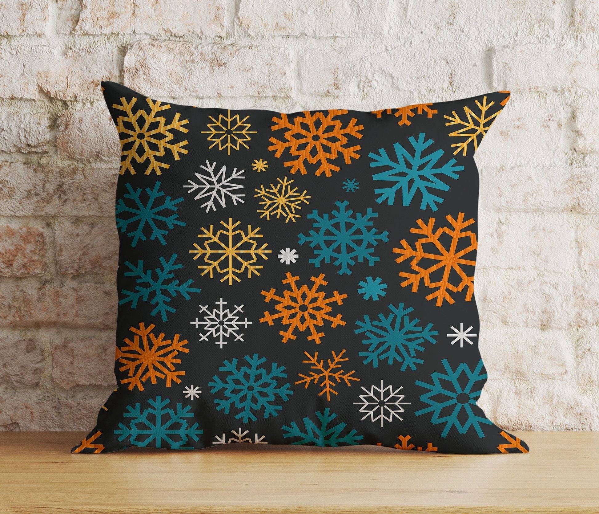 Onay 4 / 12 x 12 inch (30 x 30 cm) Double Side Blue Festive Winter Snowflakes Christmas Print Cushion Covers