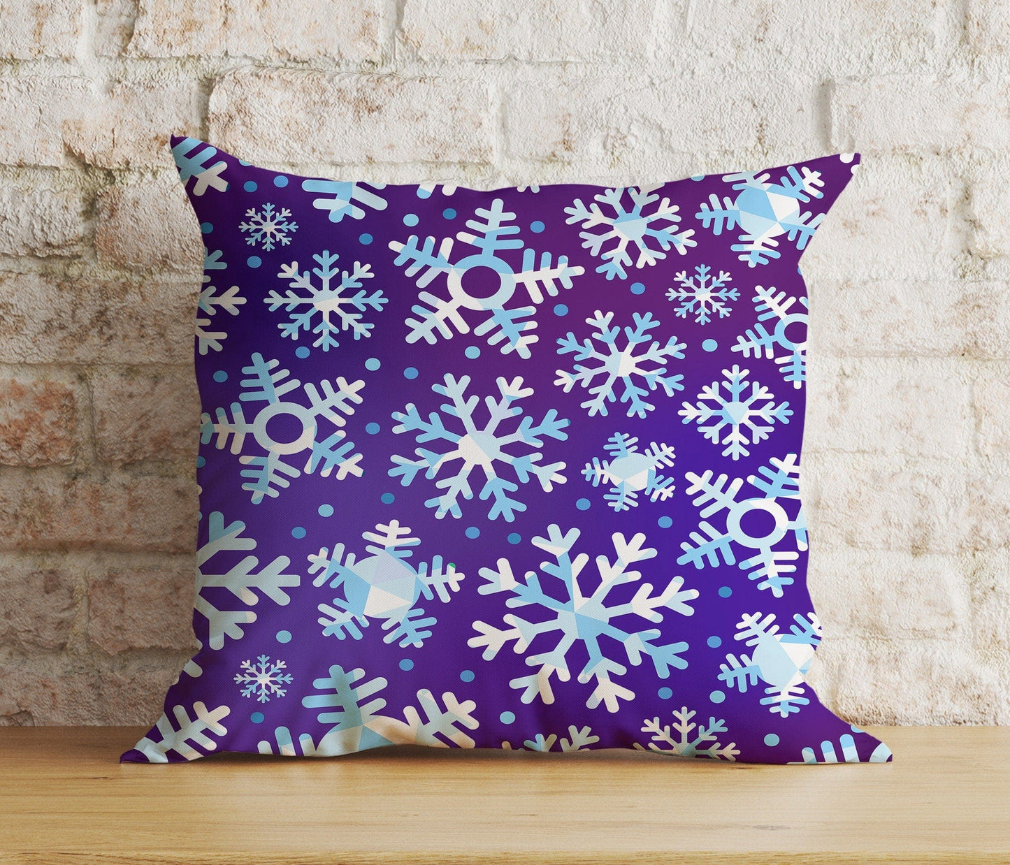 Onay 3 / 12 x 12 inch (30 x 30 cm) Double Side Blue Festive Winter Snowflakes Christmas Print Cushion Covers