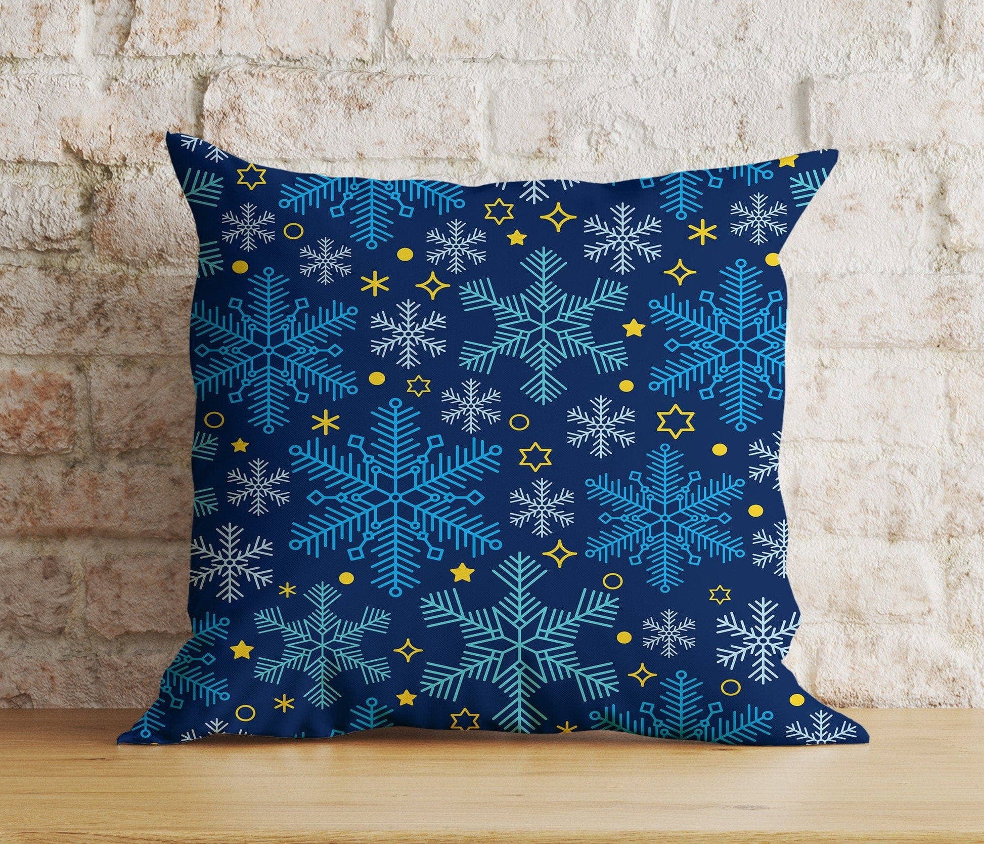 Onay 2 / 12 x 12 inch (30 x 30 cm) Double Side Blue Festive Winter Snowflakes Christmas Print Cushion Covers