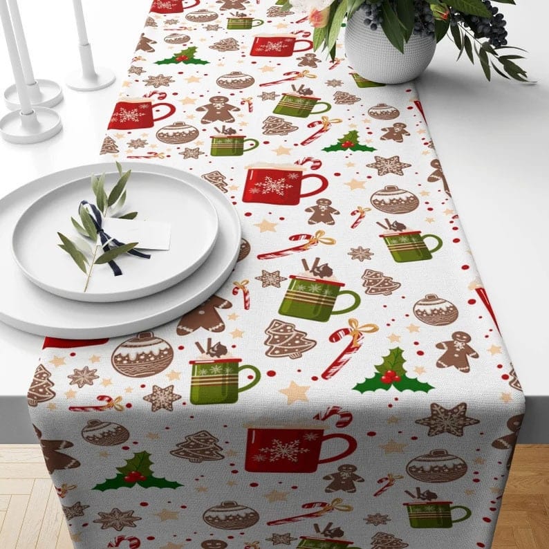 Onay 3 / 12 x 46 inch (30 x 120 cm) Christmas Drink Gingerbread Cookie Pattern Red Table Runner
