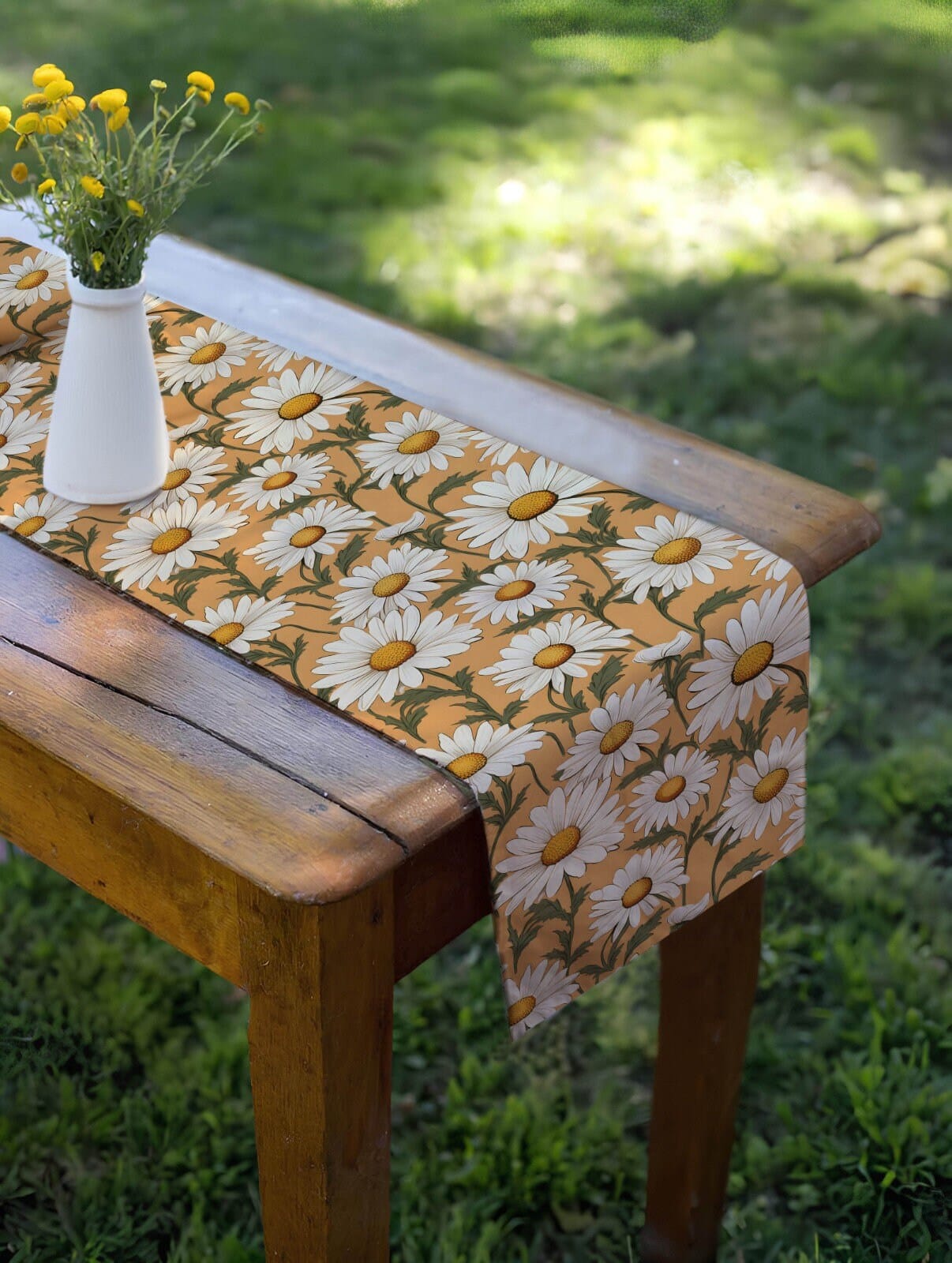 Onay 1 / 12 x 46 inch (30 x 120 cm) Daisy Floral Yellow Decorative Geometric Table Runner