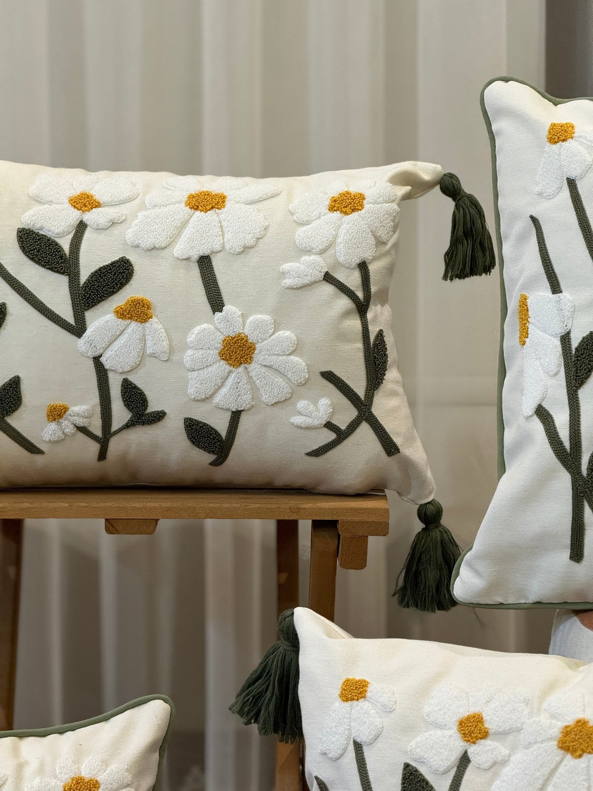 Onay Home Textile Punch Needle Cushion Cover Daisy Punch Needle Cushion Cover Daisy Tufted Embroidery