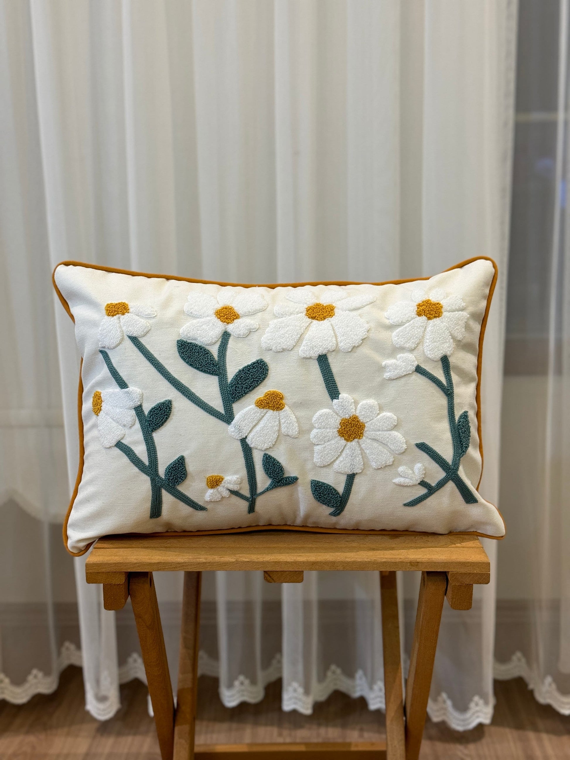 Onay Home Textile Punch Needle Cushion Cover 12x20 inches/30x50cm Daisy Punch Needle Cushion Cover Daisy Tufted Embroidery