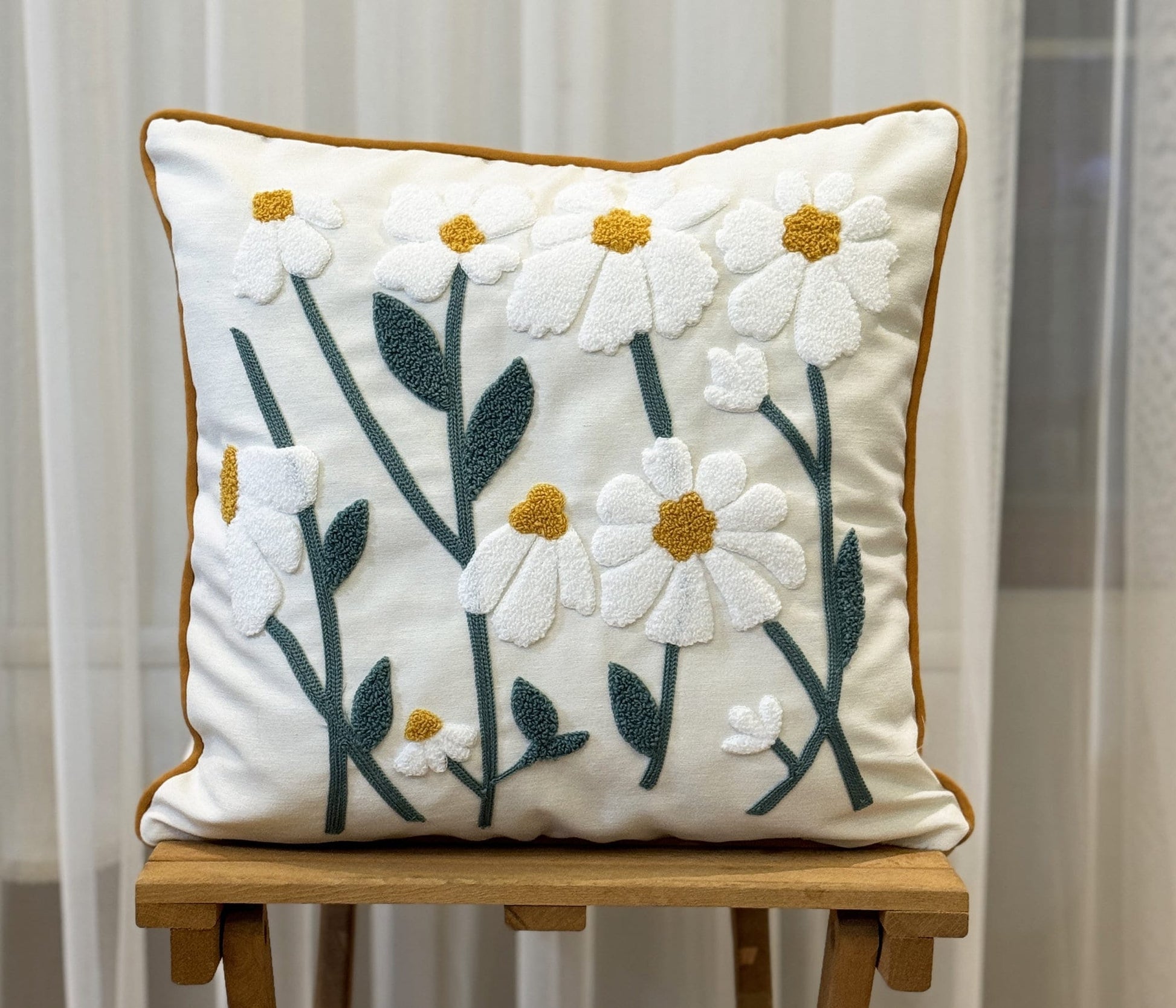 Onay Home Textile Punch Needle Cushion Cover 17x17 inches/43x43cm Daisy Punch Needle Cushion Cover Daisy Tufted Embroidery