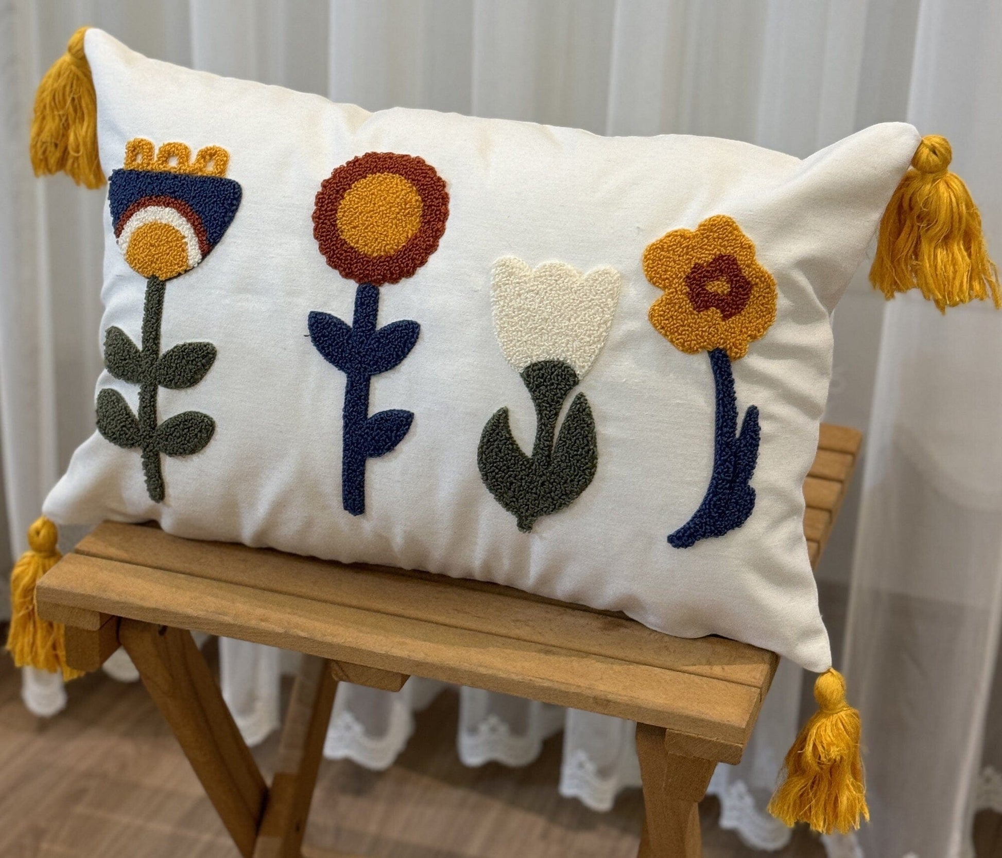 Onay Home Textile Punch Needle Cushion Cover Floral Punch Needle Pillow Cover Spring Embroidered Cushion