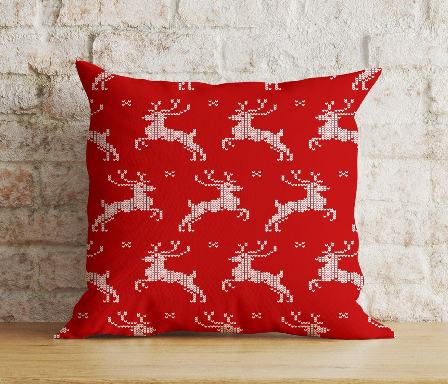 Onay 9 / 12 x 12 inch (30 x 30 cm) Double Side Gold Red and White Xmas Reindeer Snowflakes Cushion Cover