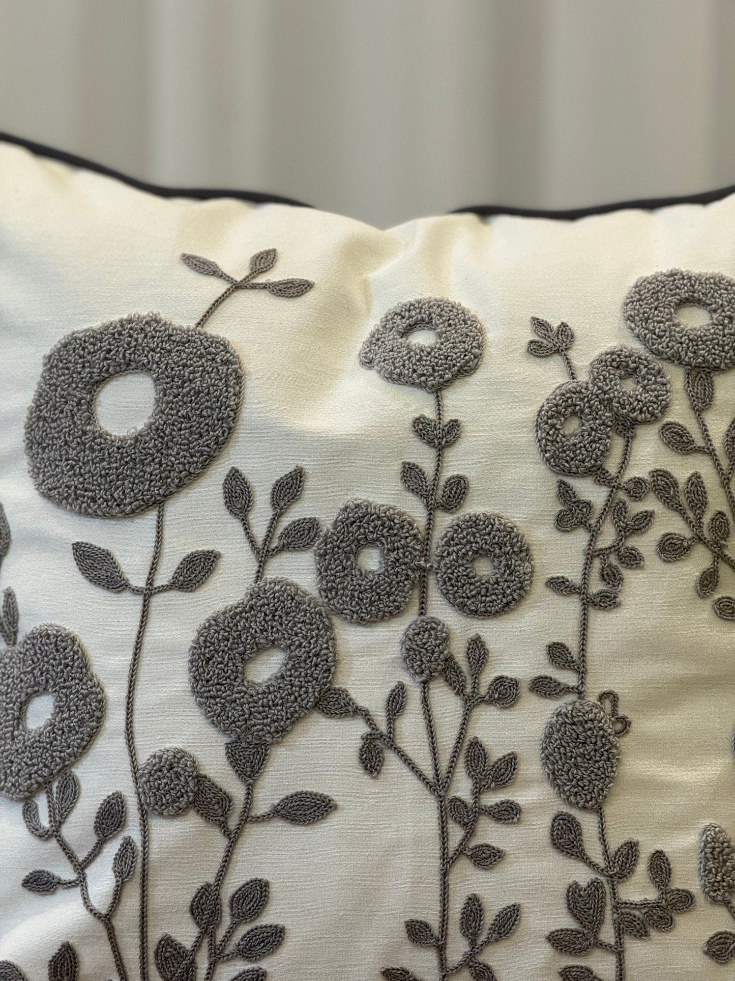 Onay Home Textile Punch Needle Cushion Cover Gray Floral Punch Needle Cushion Cover Tufted Embroidery