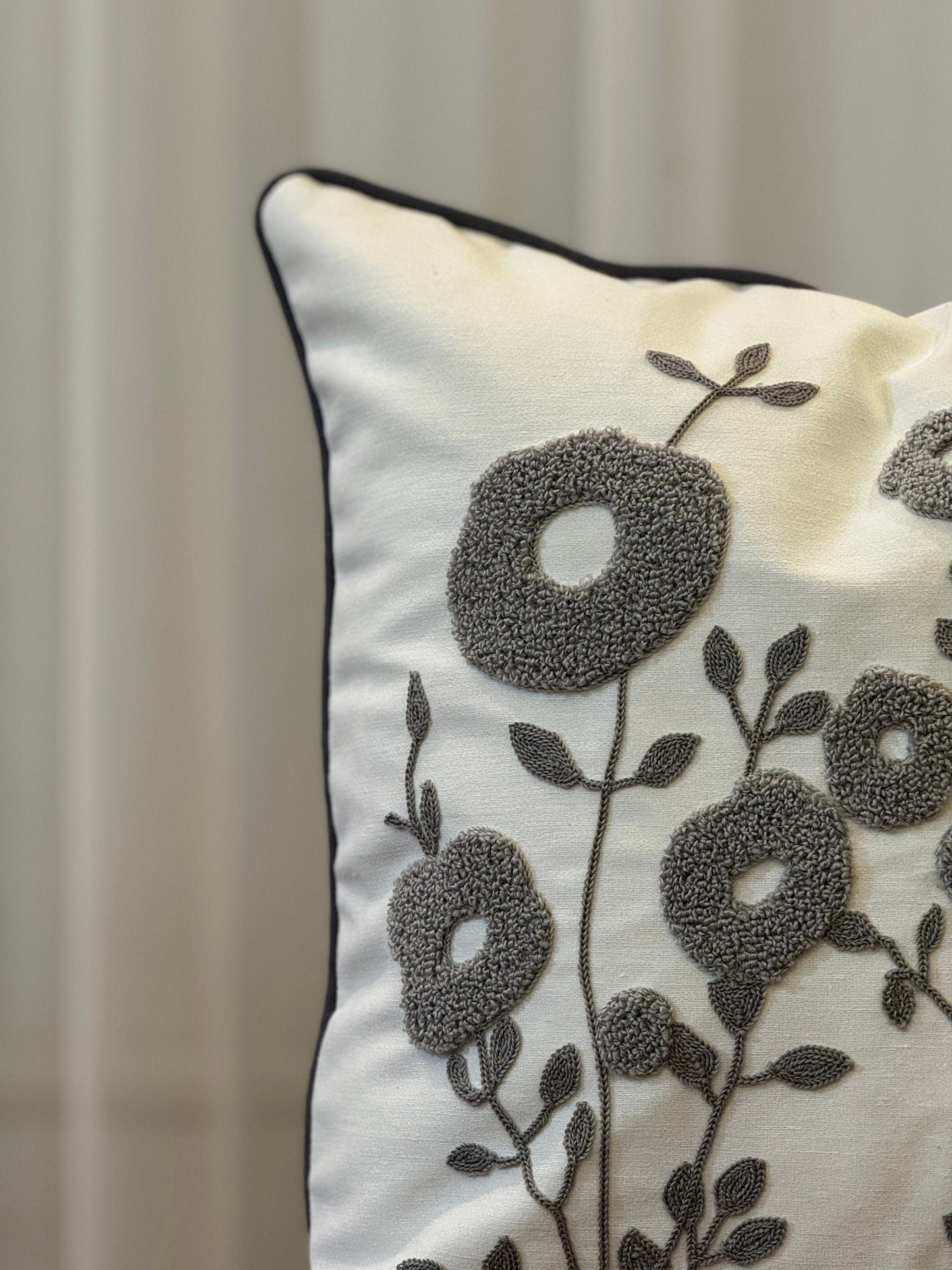 Onay Home Textile Punch Needle Cushion Cover Gray Floral Punch Needle Cushion Cover Tufted Embroidery