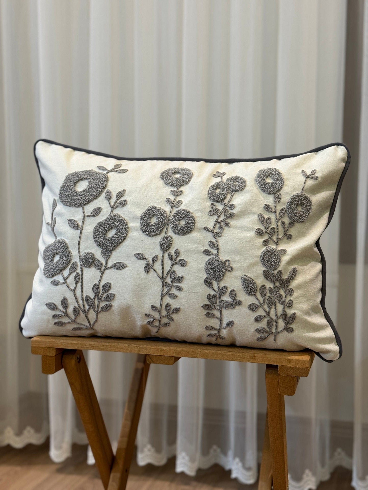 Onay Home Textile Punch Needle Cushion Cover Gray Floral Punch Needle Cushion Cover Tufted Embroidery