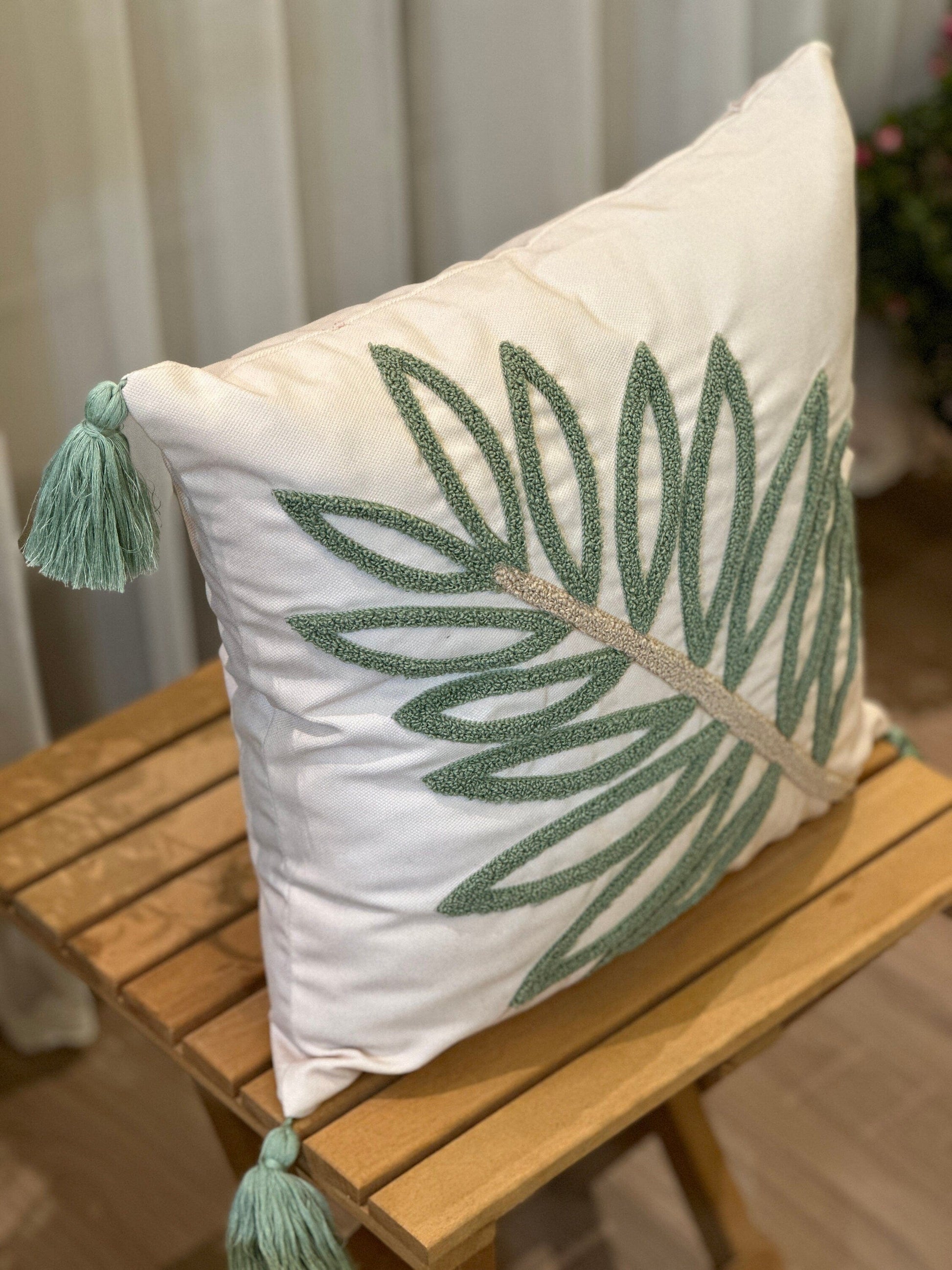 Onay Home Textile Green Palm Leaves Punch Needle Cushion Cover 17x17 Inches