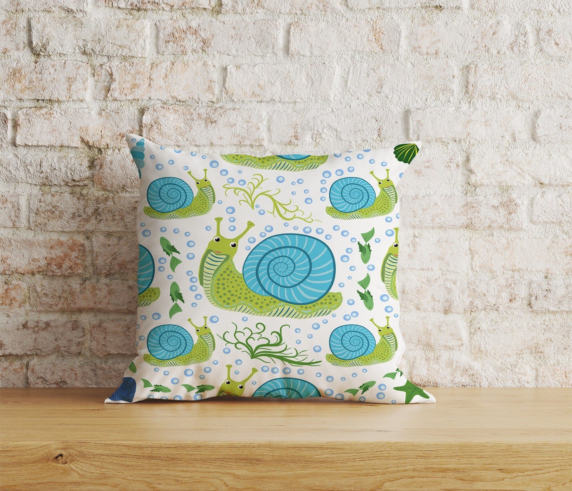 Onay Home Textile Cushion Covers 7 / 12 x 12 inch (30 x 30 cm) Double Side Green Snail Cushion Cover Square Pillow Cover Bug Pillows