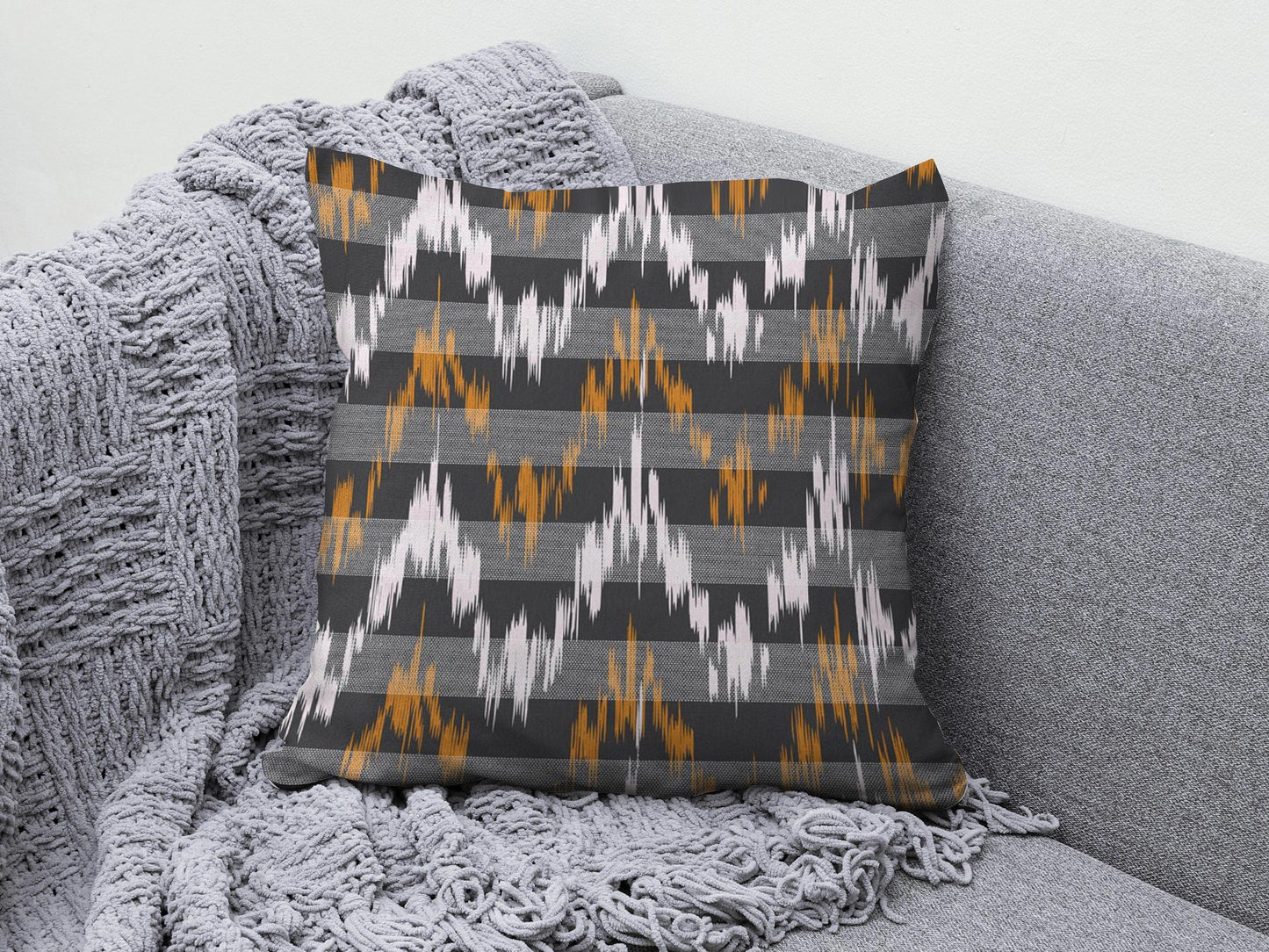 Onay 8 / 12 x 12 inch (30 x 30 cm) Kilim Rug Design Geometric Authentic Cushion Cover
