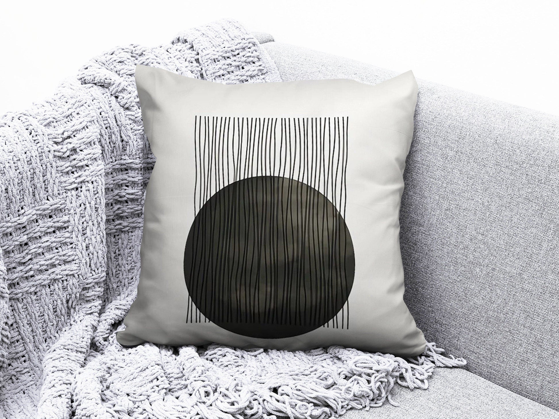 Onay 4 / 12 x 12 inch (30 x 30 cm) Minimalist Drawings Black Abstract Pattern Cushion Cover