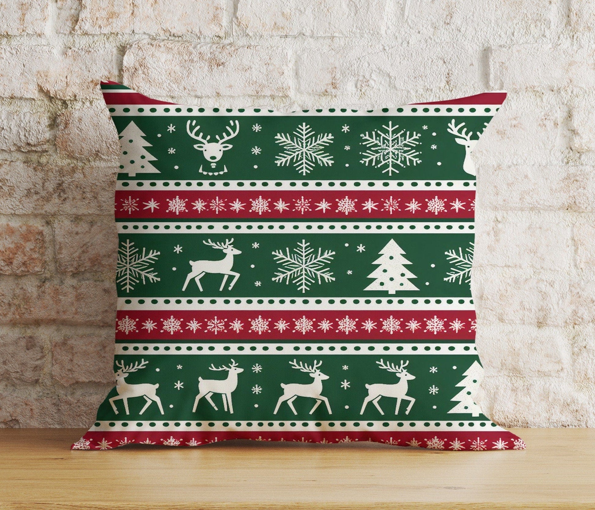 Onay 9 / 12 x 12 inch (30 x 30 cm) Double Side Nordic Xmas Red and Green Knitted Patterns Cushion Cover