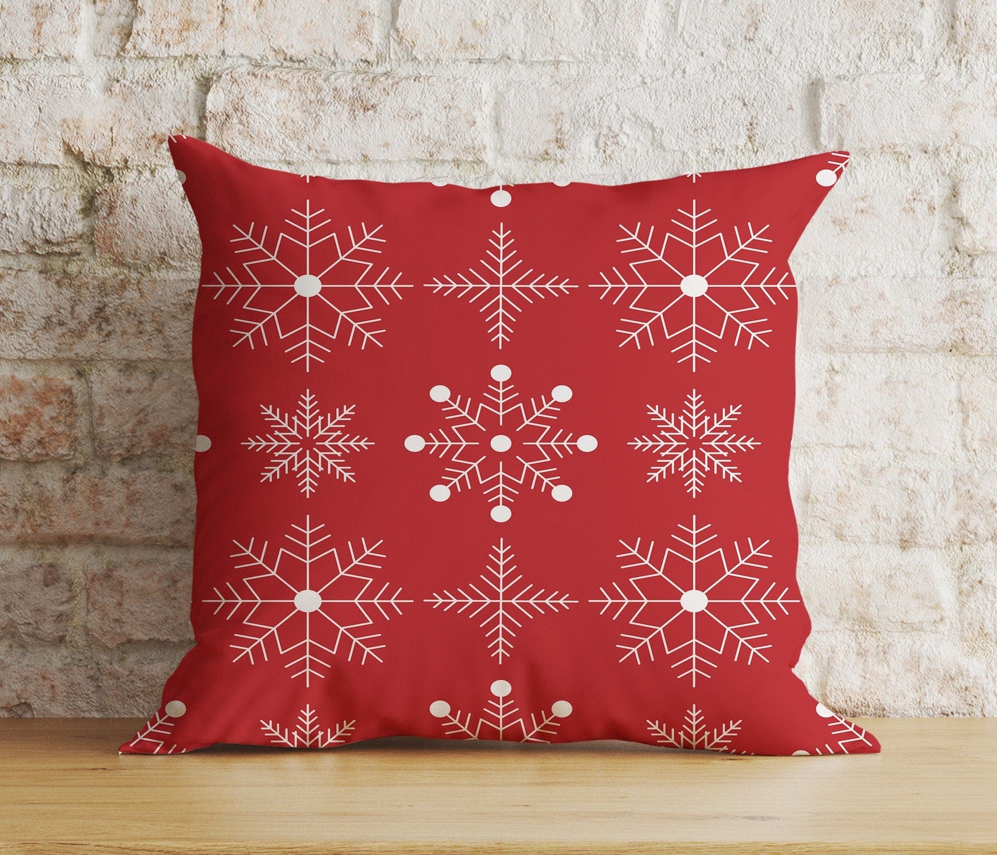 Onay Red Christmas Decoration Snowflake Xmas Cushion Cover