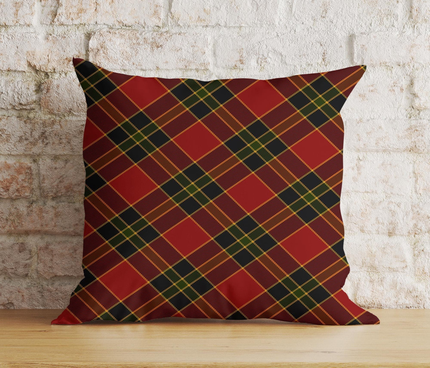 Onay 4 / 12 x 12 inch (30 x 30 cm) Double Side Red Green Plaid Christmas Scottish Style Cushion Cover