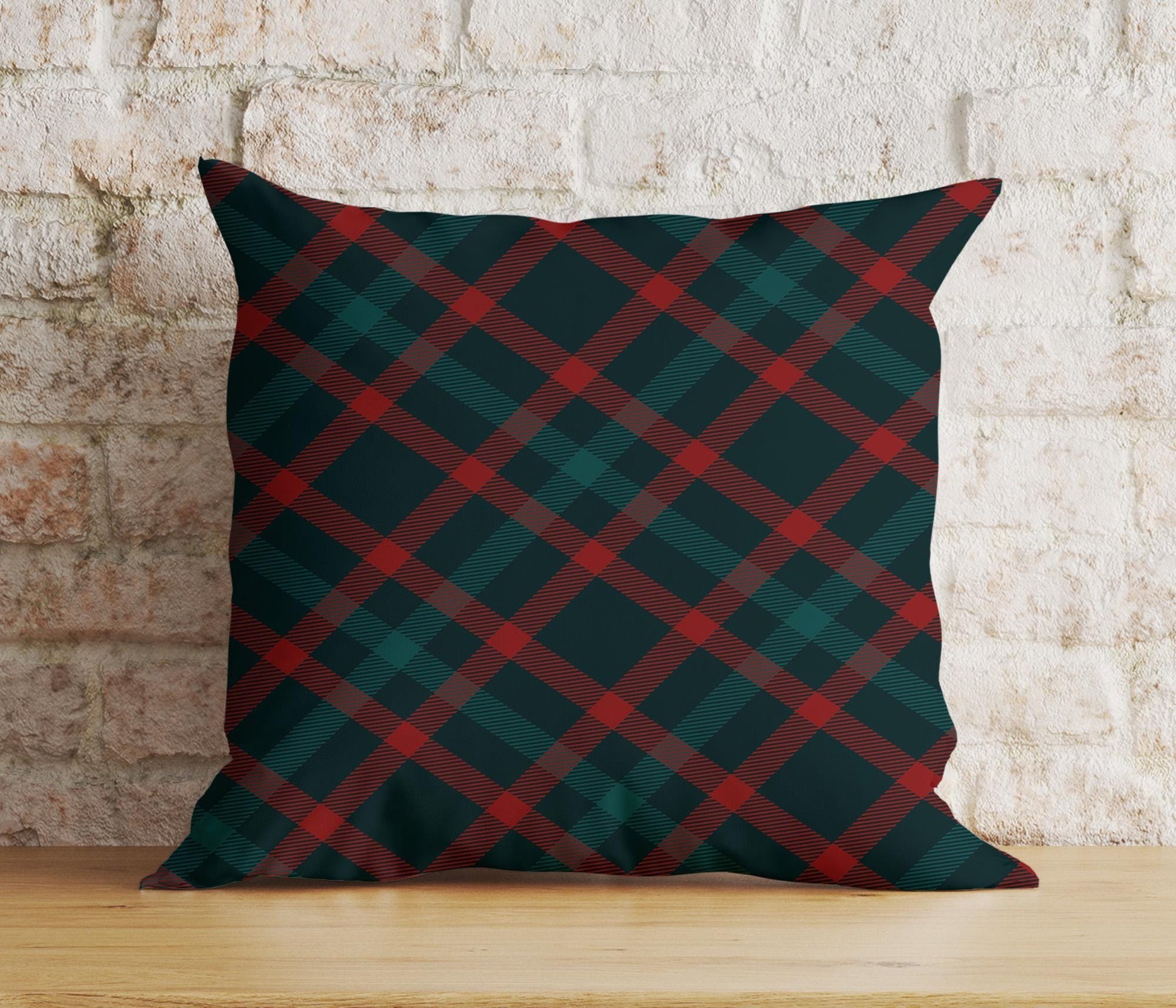 Onay 3 / 12 x 12 inch (30 x 30 cm) Double Side Red Green Plaid Christmas Scottish Style Cushion Cover