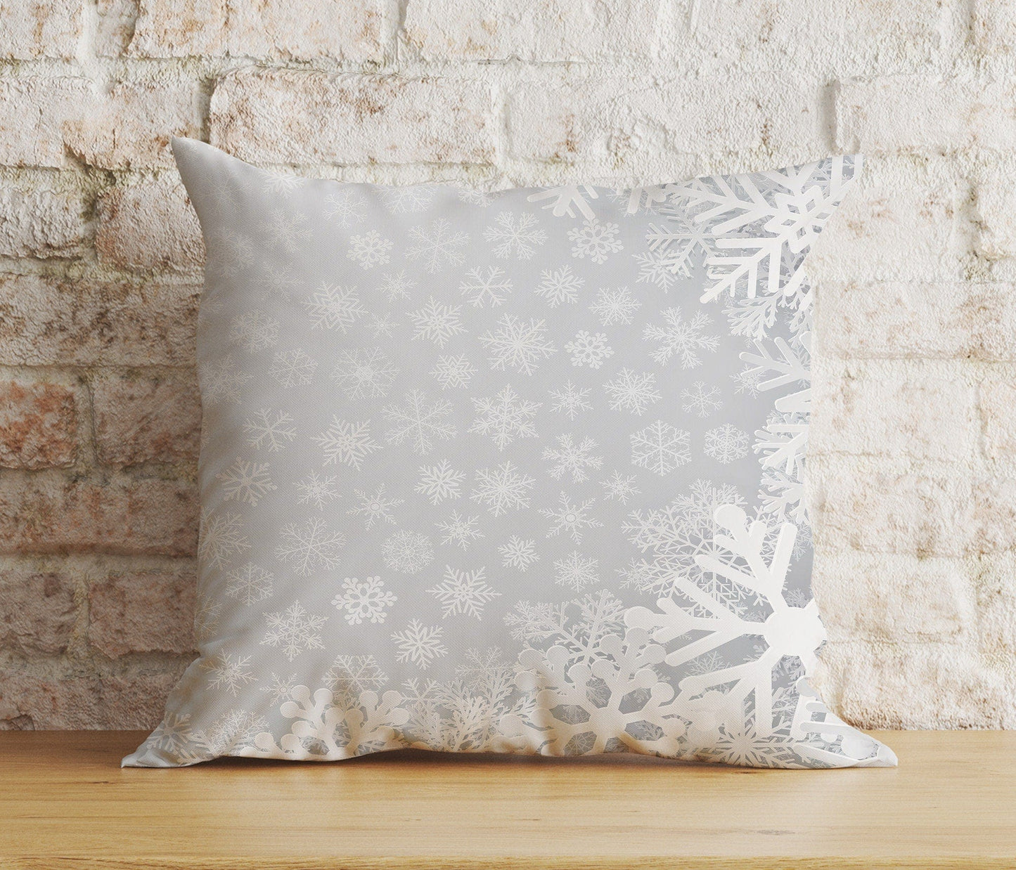 Onay 9 / 12 x 12 inch (30 x 30 cm) Double Side Snowflake Patterned Christmas Winter Decor Cushion Covers