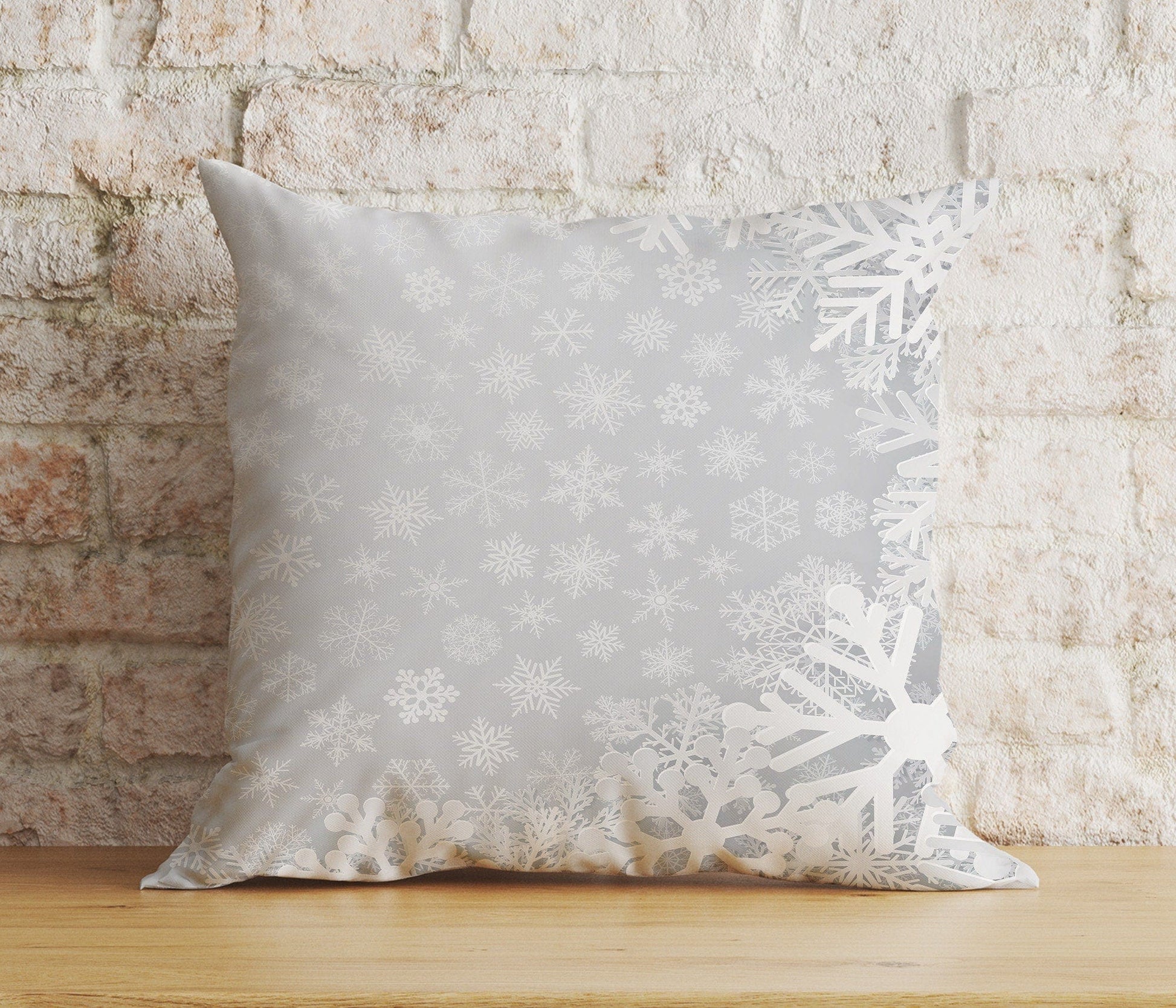 Onay 9 / 12 x 12 inch (30 x 30 cm) Double Side Snowflake Patterned Christmas Winter Decor Cushion Covers