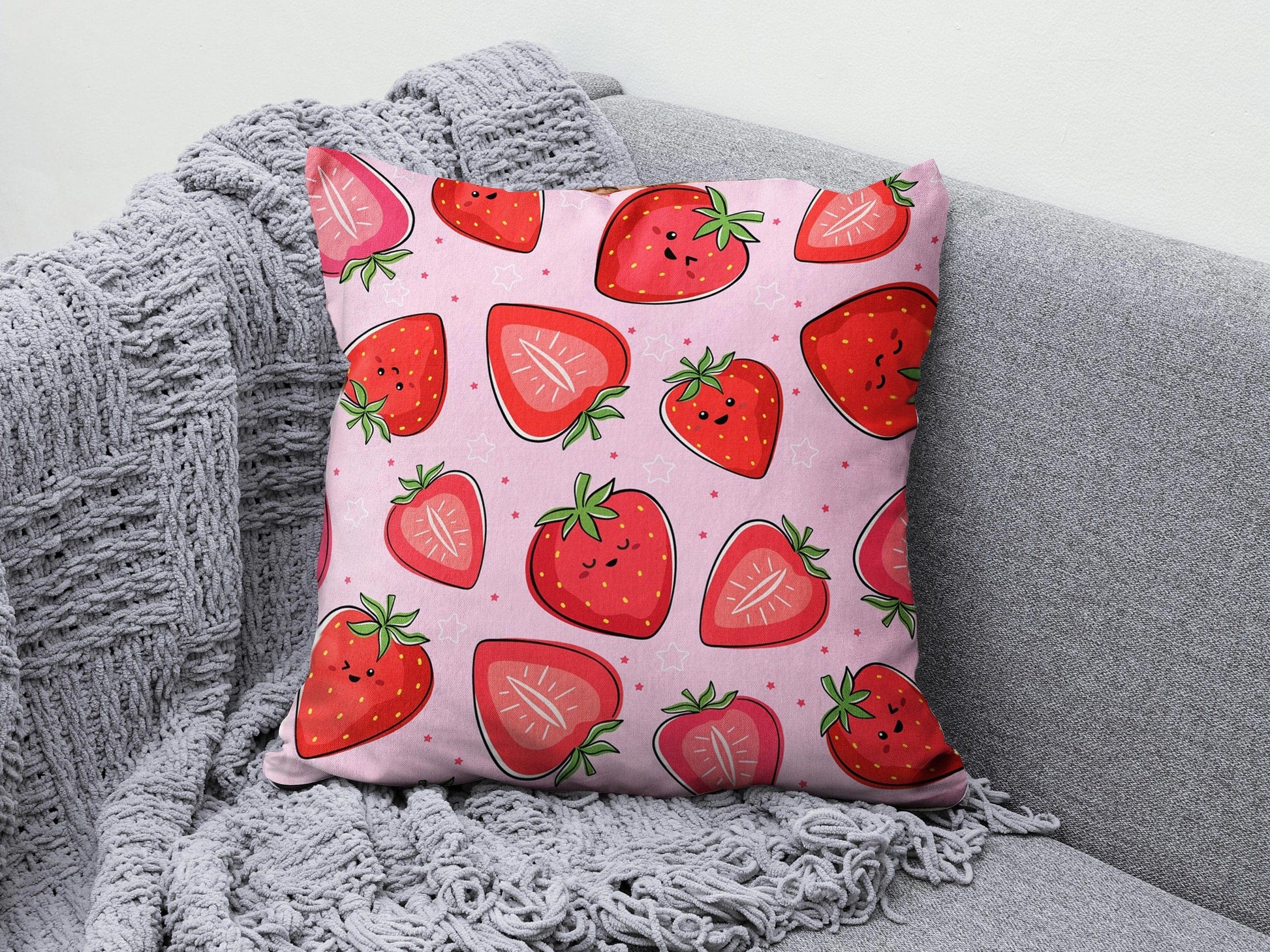 Onay 4 / 12 x 12 inch (30 x 30 cm) Strawberry Skateboard and Airplane Patterned Cushion Cover