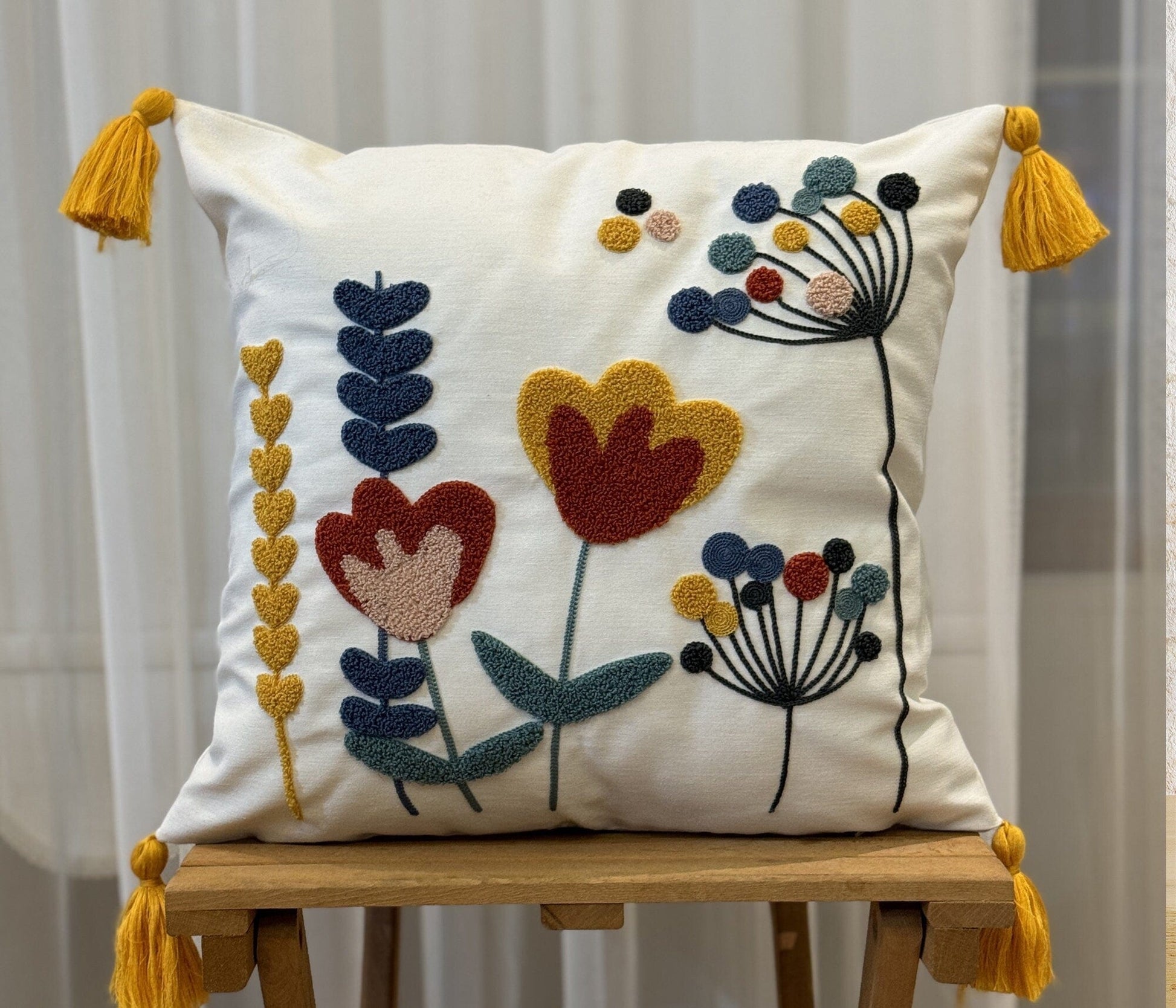 Onay Home Textile Tufted Punch Needle Pillow Cover Colorful Heart Balloon