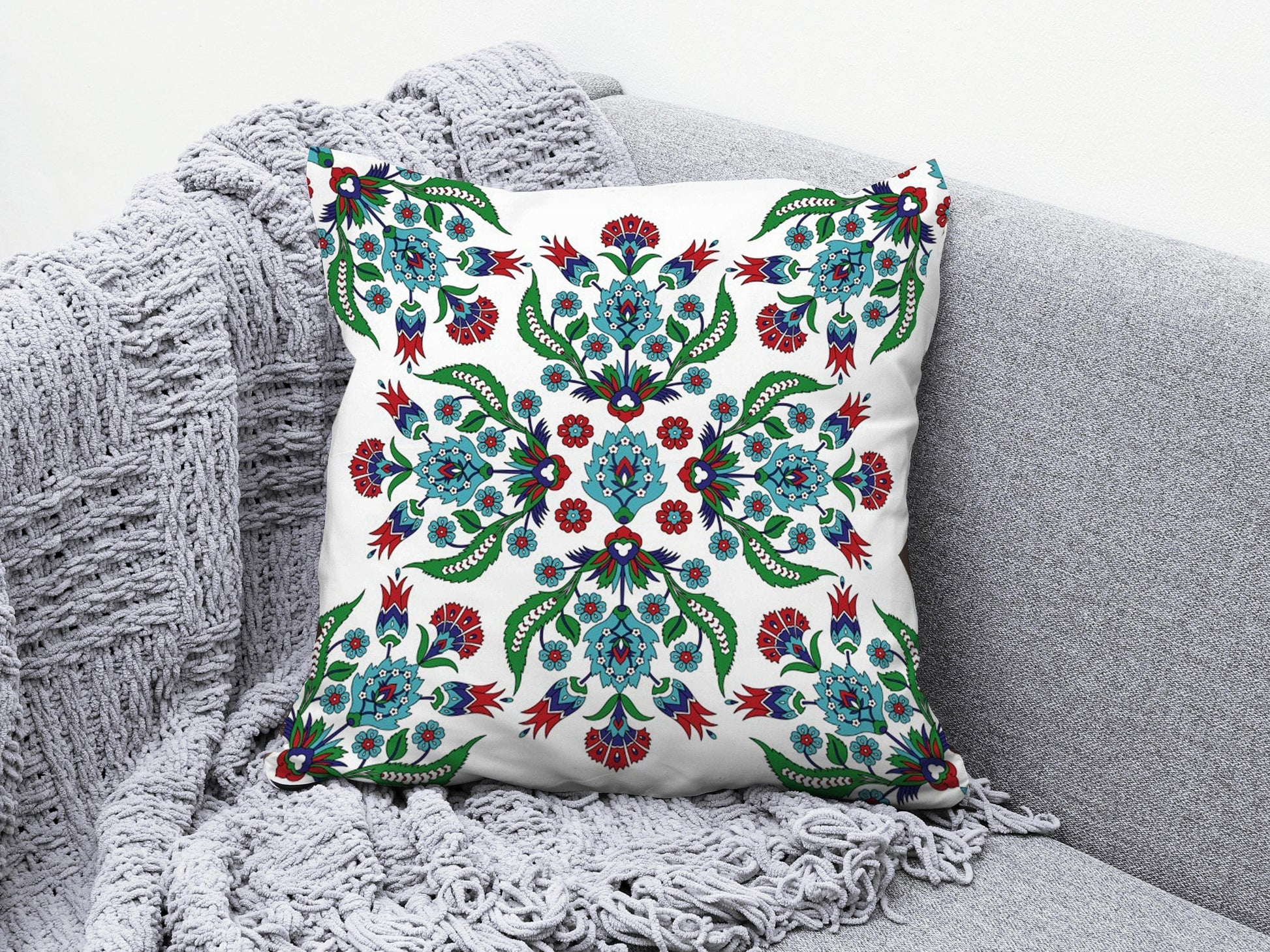 Onay 2 / 12 x 12 inch (30 x 30 cm) Turkish Tulip Ethnic Motifs Authentic Floral Cushion Cover