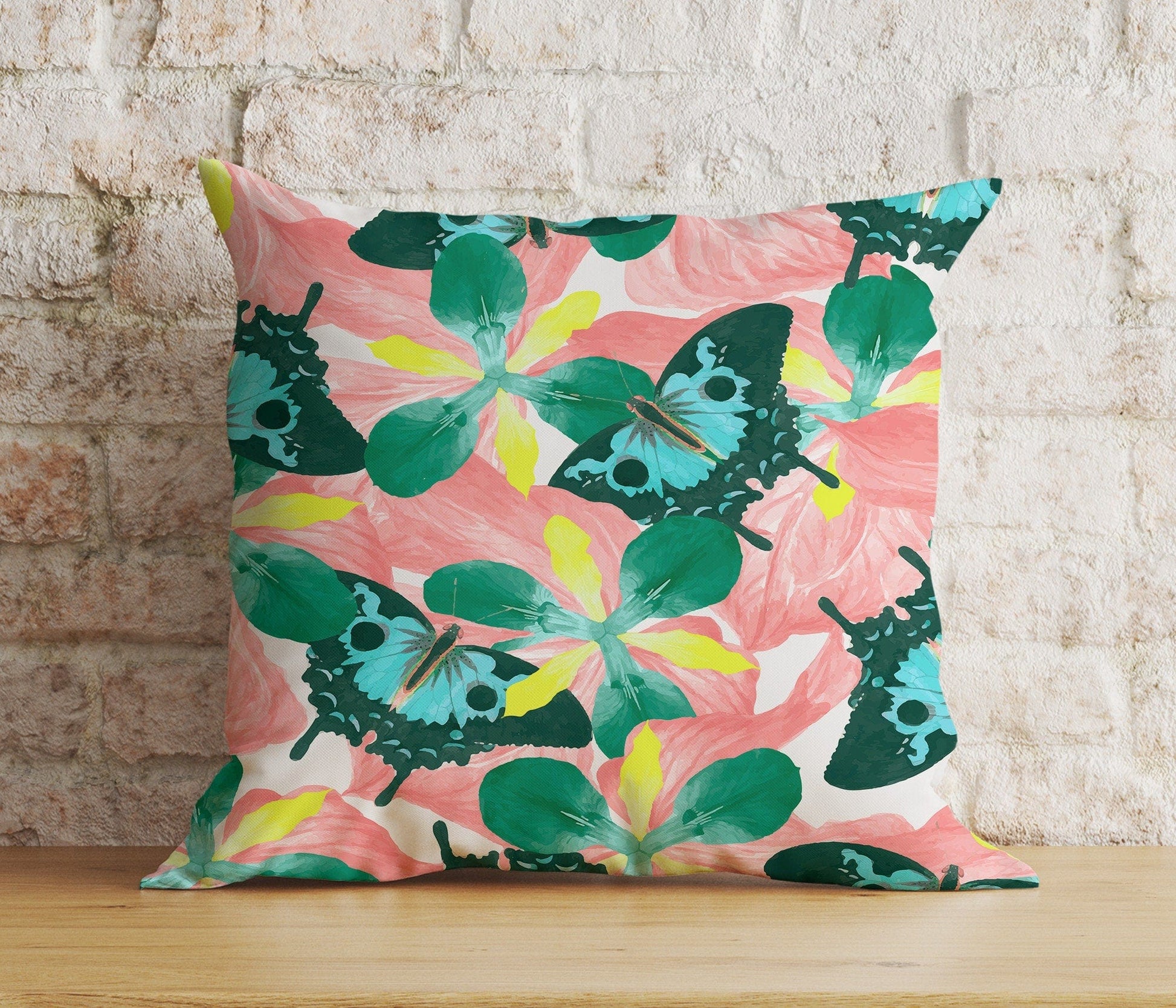 Onay 4 / 12 x 12 inch (30 x 30 cm) Vibrant Floral Botanical Nature's Beauty Cushion Cover