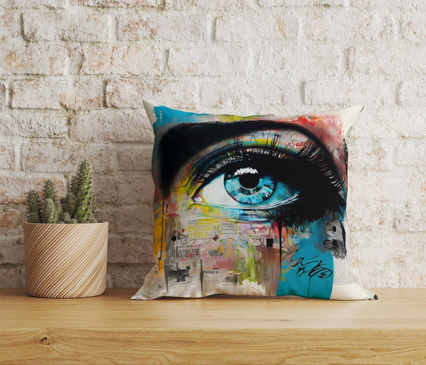 Onay 2 / 12 x 12 inch (30 x 30 cm) Woman Eye Abstract Colourful Eye Decorative Cushion Covers