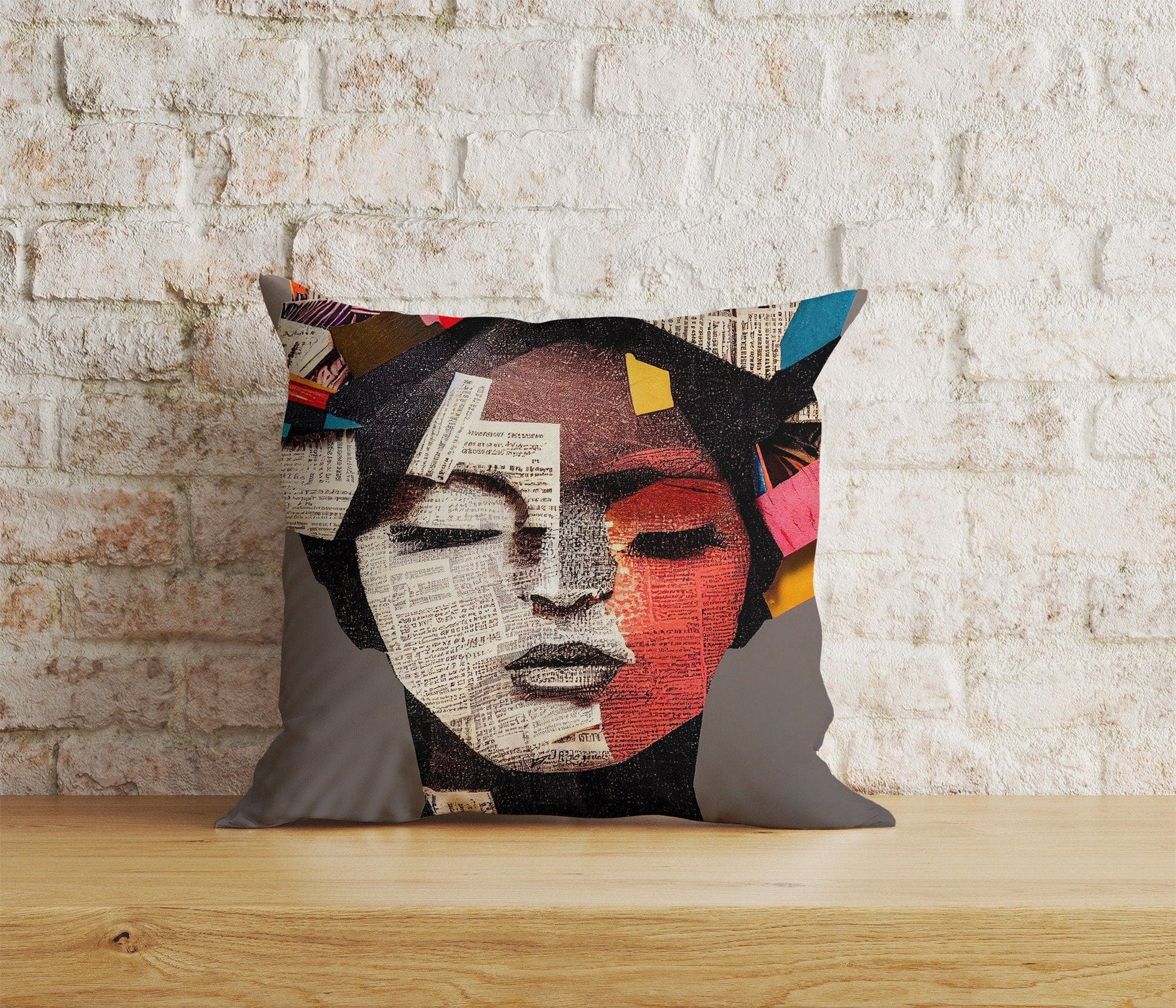 Onay 2 / 12 x 12 inch (30 x 30 cm) Woman Painting Ladies Face Art Decoration Cushion Cover