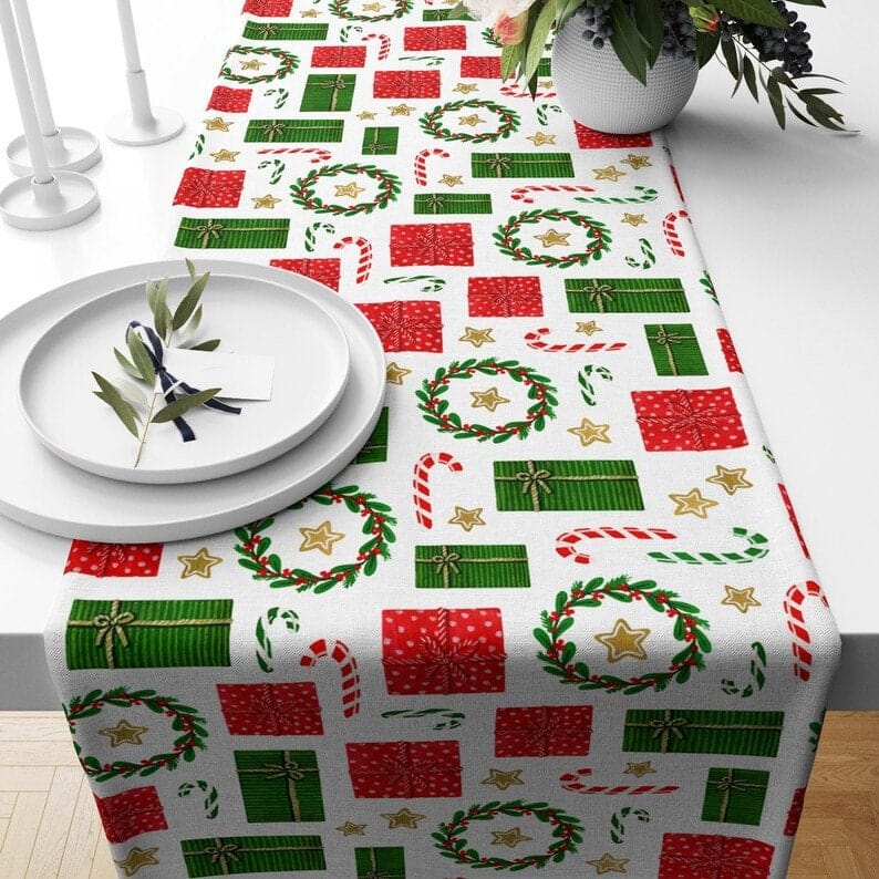 Onay 4 / 12 x 46 inch (30 x 120 cm) Xmas Gift Box Red Green and Blue Xmas Decor Table Runner