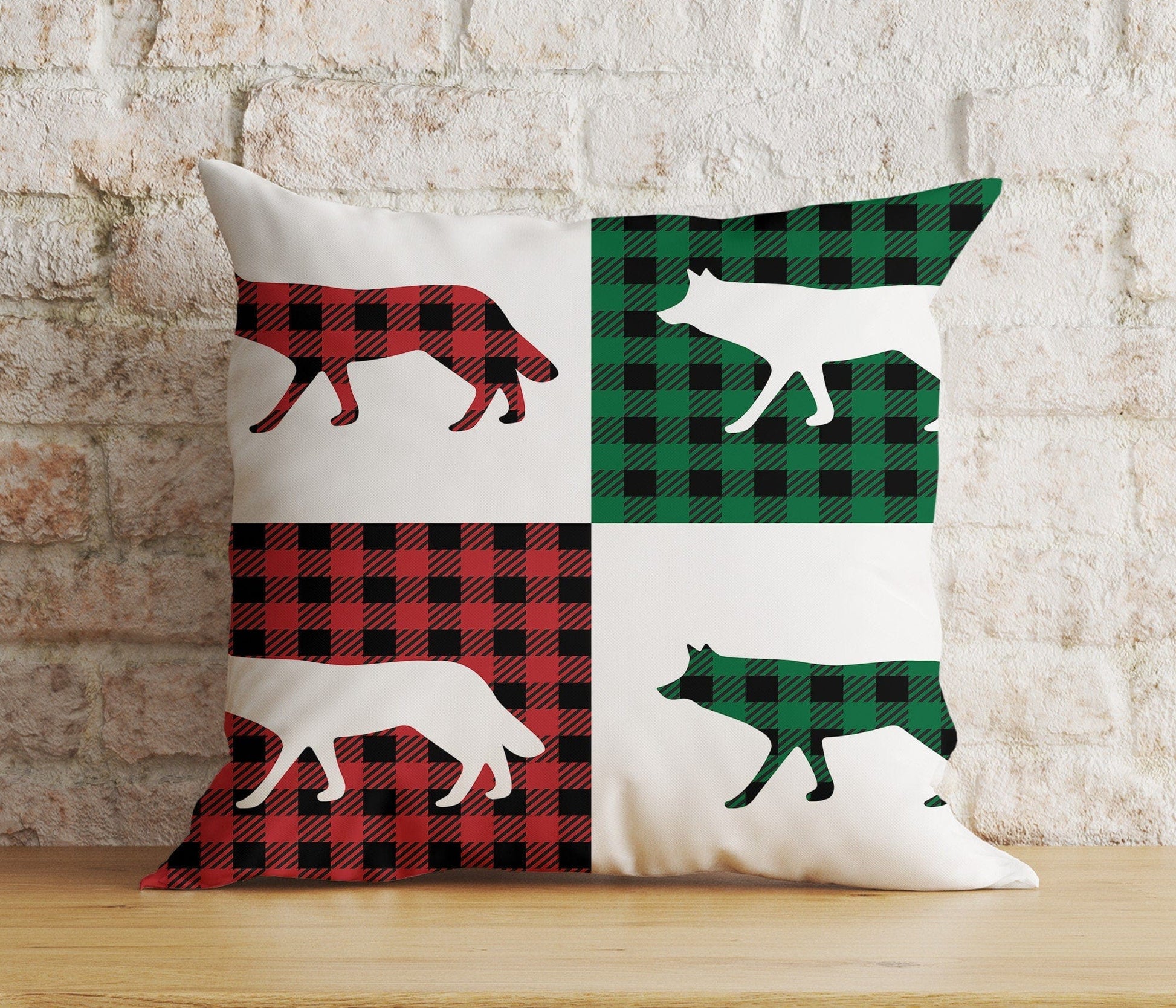 Onay 6 / 12 x 12 inch (30 x 30 cm) Double Side Xmas Wolf Xmas Tree Red & Green Checkered Cushion Cover
