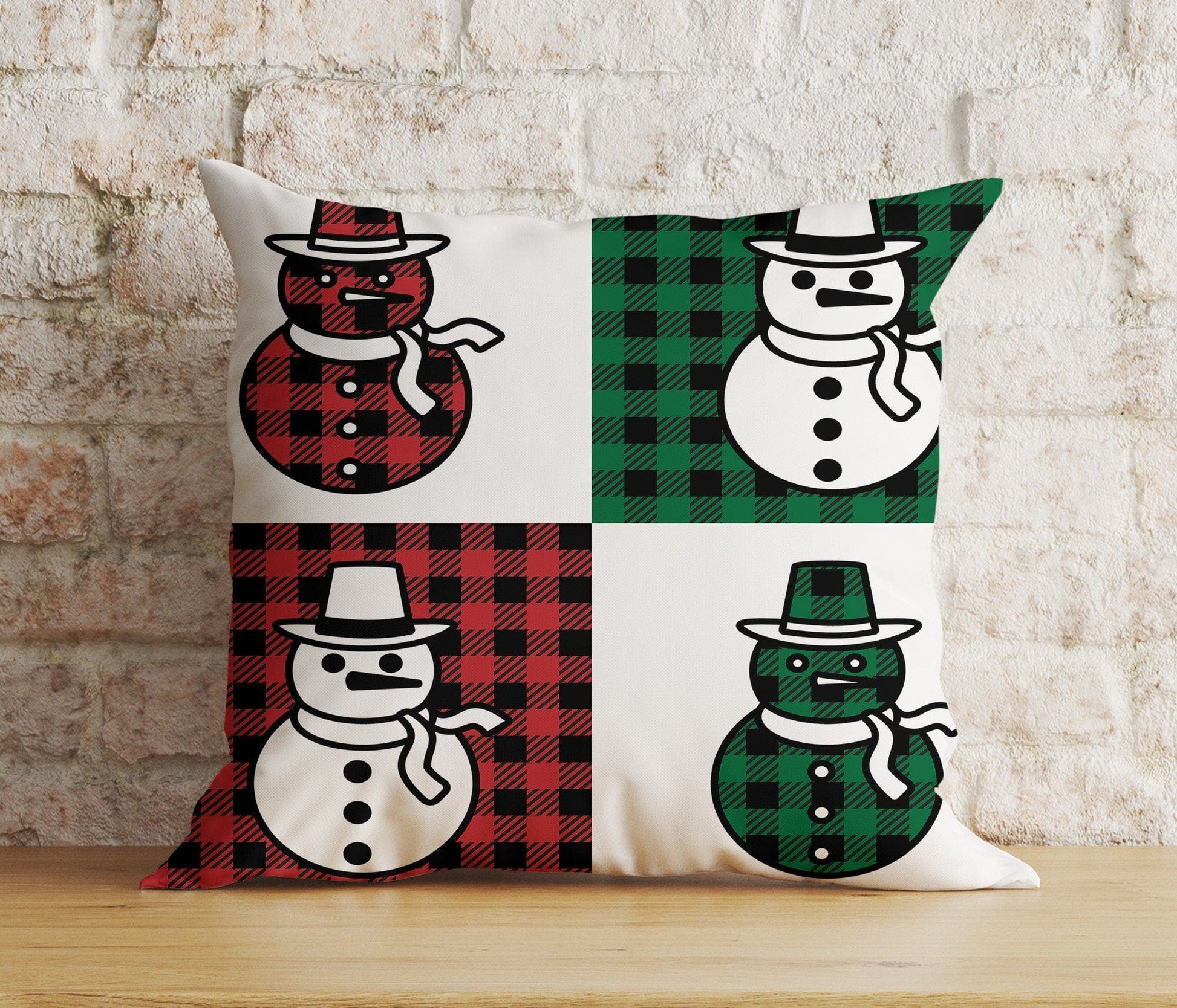 Onay 3 / 12 x 12 inch (30 x 30 cm) Double Side Xmas Wolf Xmas Tree Red & Green Checkered Cushion Cover