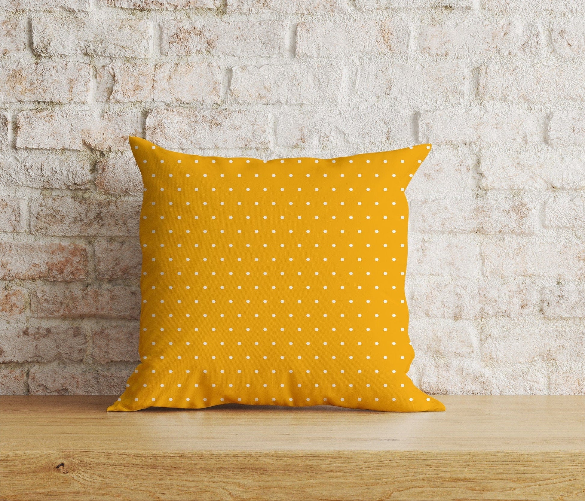 Onay 4 / 12 x 12 inch (30 x 30 cm) Yellow and Orange Polka Dots Dotted Cushion Covers