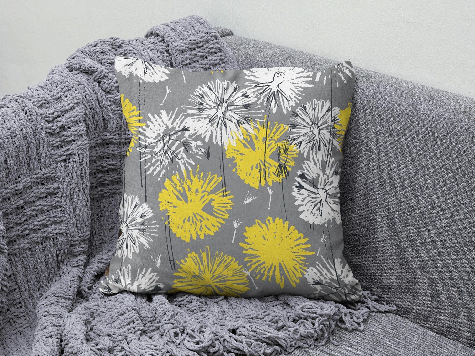 Onay 8 / 12 x 12 inch (30 x 30 cm) Yellow Grey Geometric Line Living Room Cushion Cover