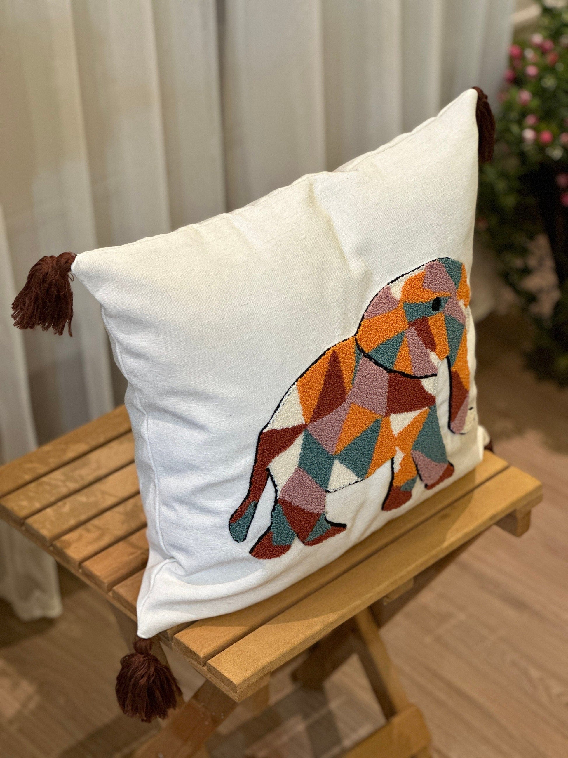 Onay Home Textile Punch Needle Cushion Cover Elephant Punch Needle Cushion Cover Animal Embroidery