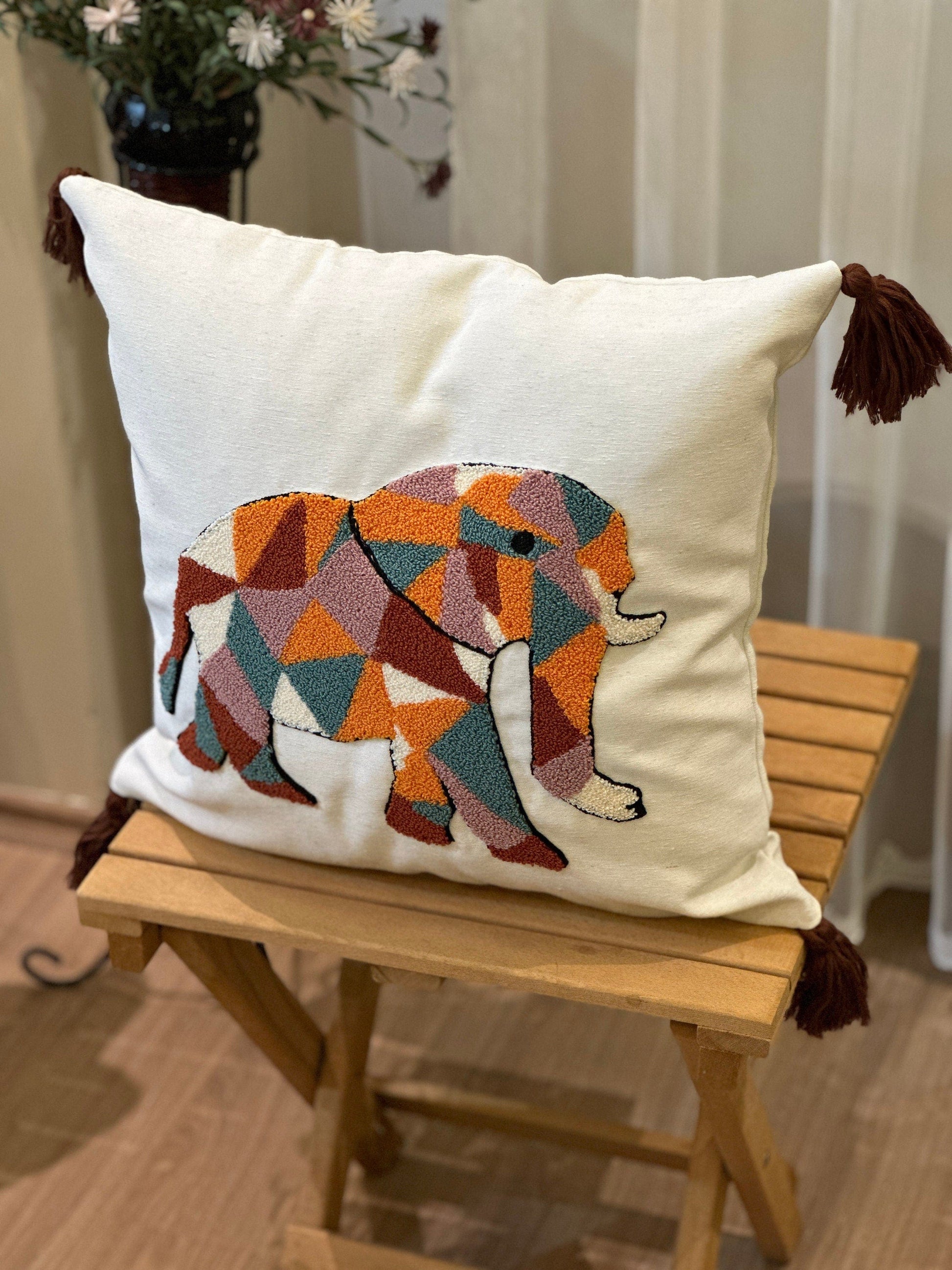 Onay Home Textile Punch Needle Cushion Cover Elephant Punch Needle Cushion Cover Animal Embroidery