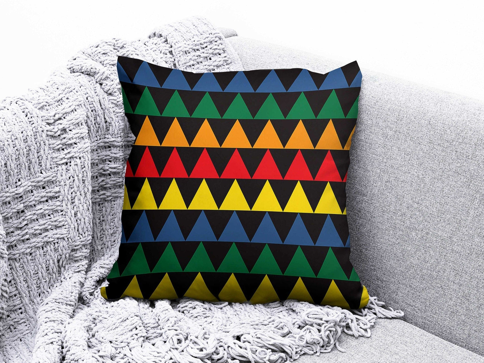Onay 8 / 12 x 12 inch (30 x 30 cm) Geometric Wavy Round and Striped Abstract Cushion Cover