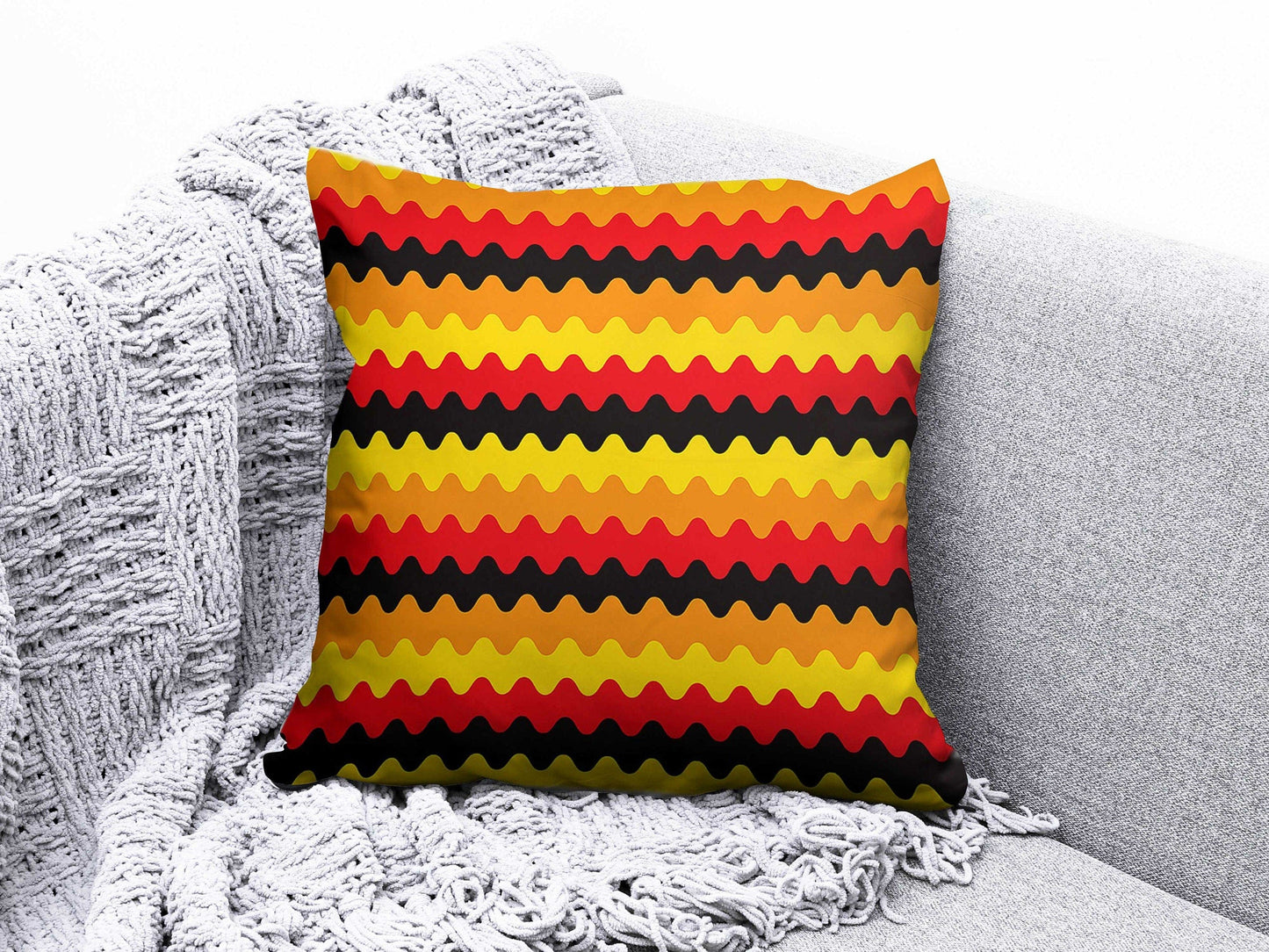 Onay 3 / 12 x 12 inch (30 x 30 cm) Geometric Wavy Round and Striped Abstract Cushion Cover