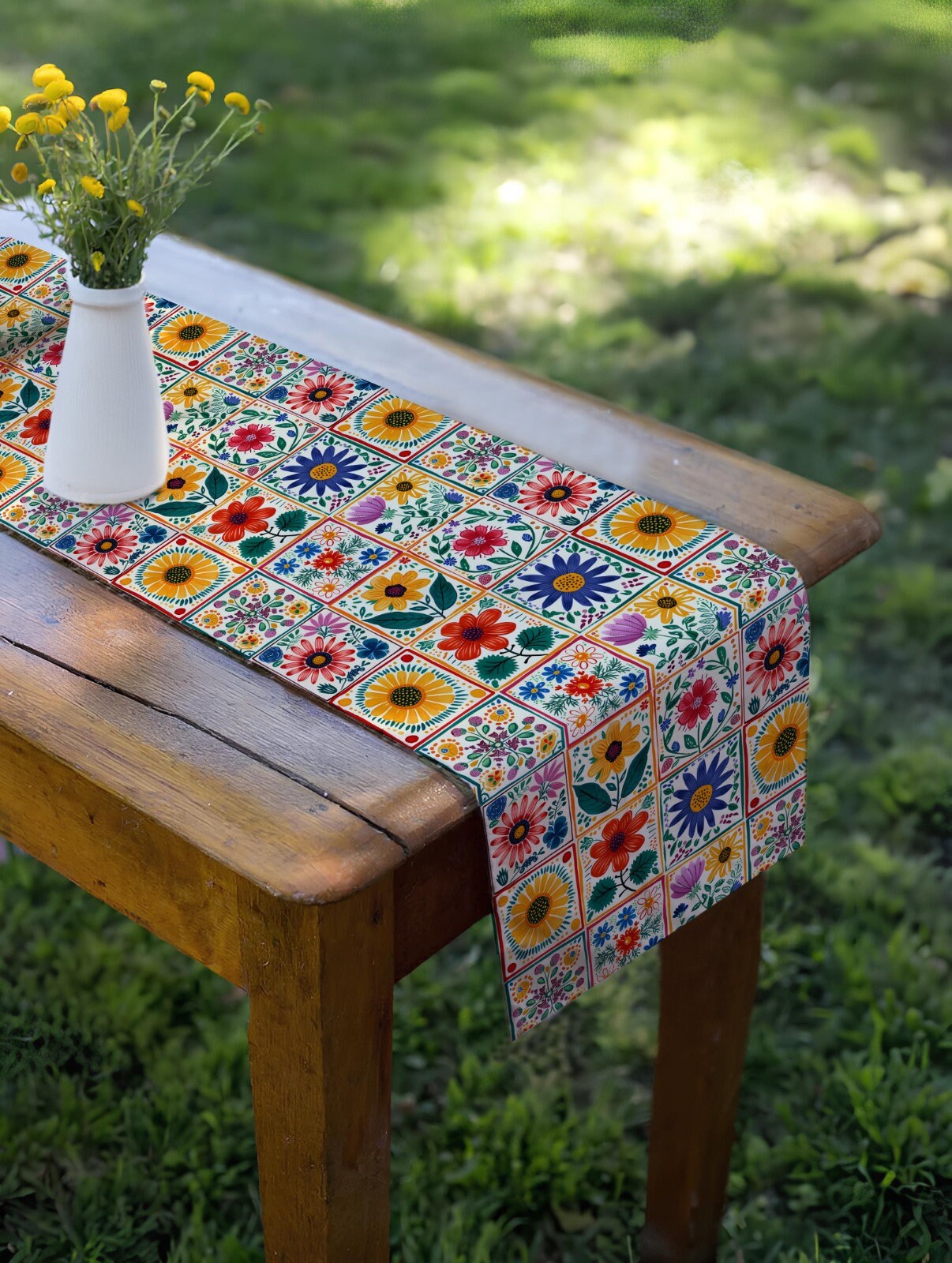 Daisy Floral Yellow Decorative Geometric Table Runner