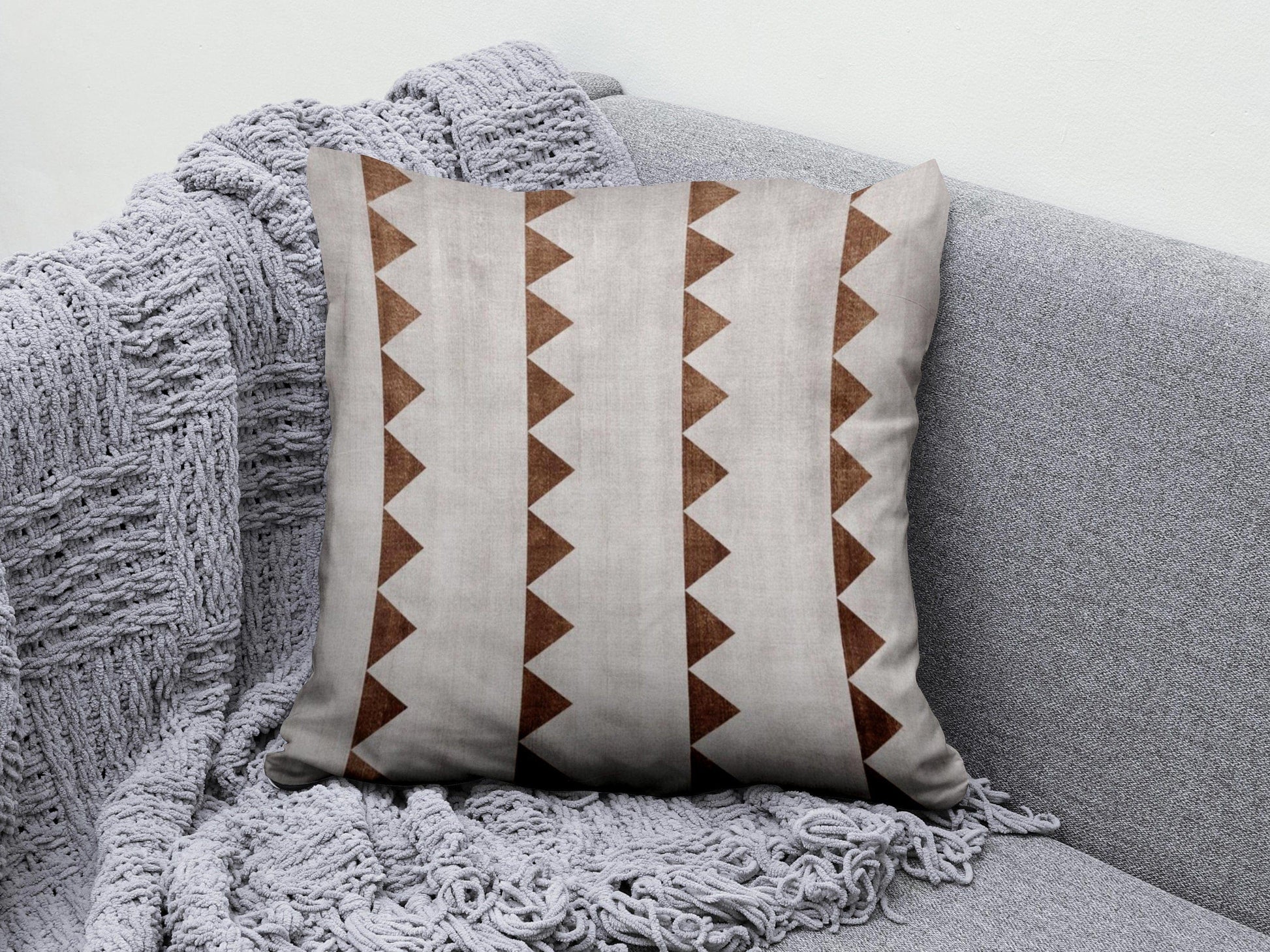 Onay 2 / 12 x 12 inch (30 x 30 cm) Orange Green Abstract Modern Striped Cushion Cover