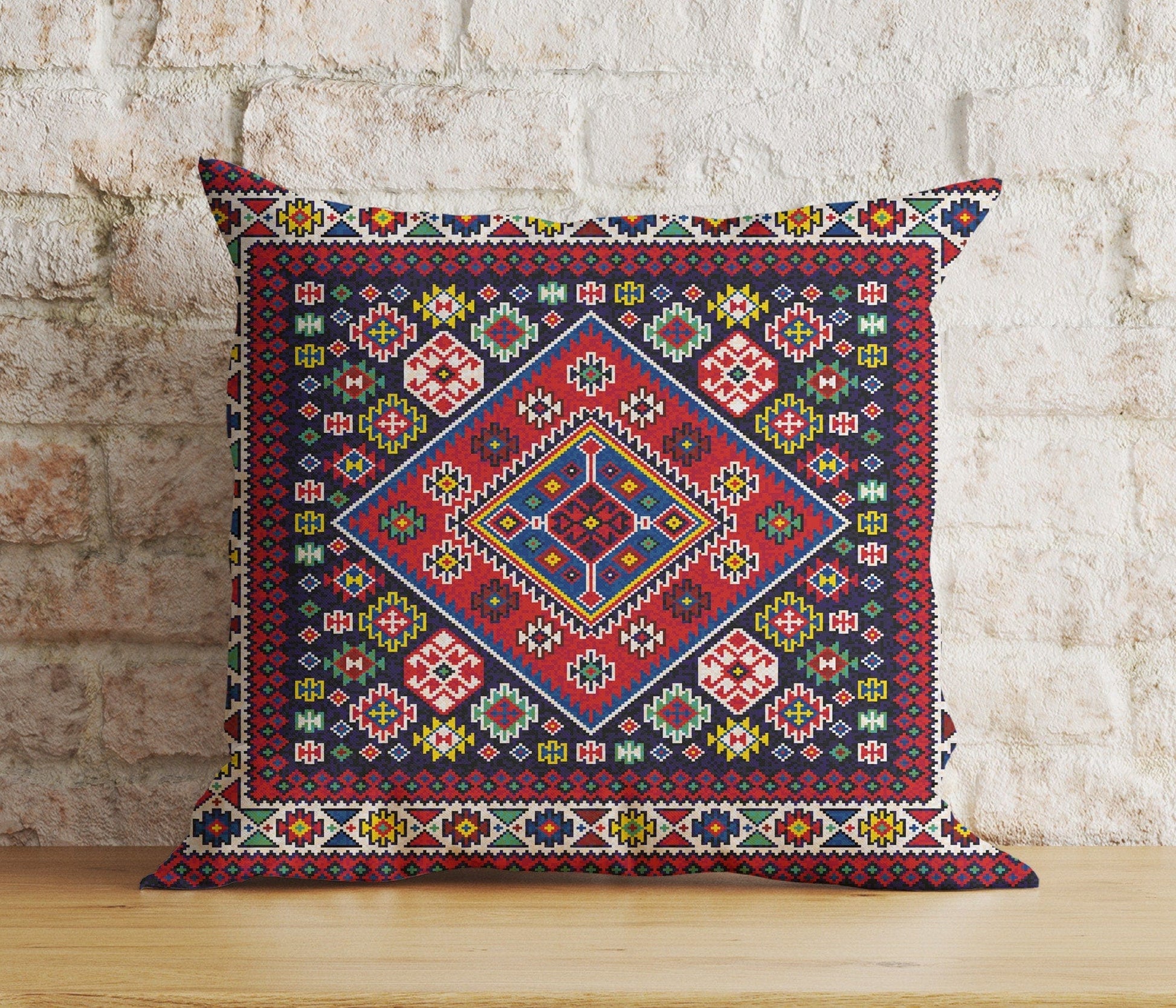 Onay 8 / 12 x 12 inch (30 x 30 cm) Rug Aztec Kilim Traditional Living Decor Cushion Cover
