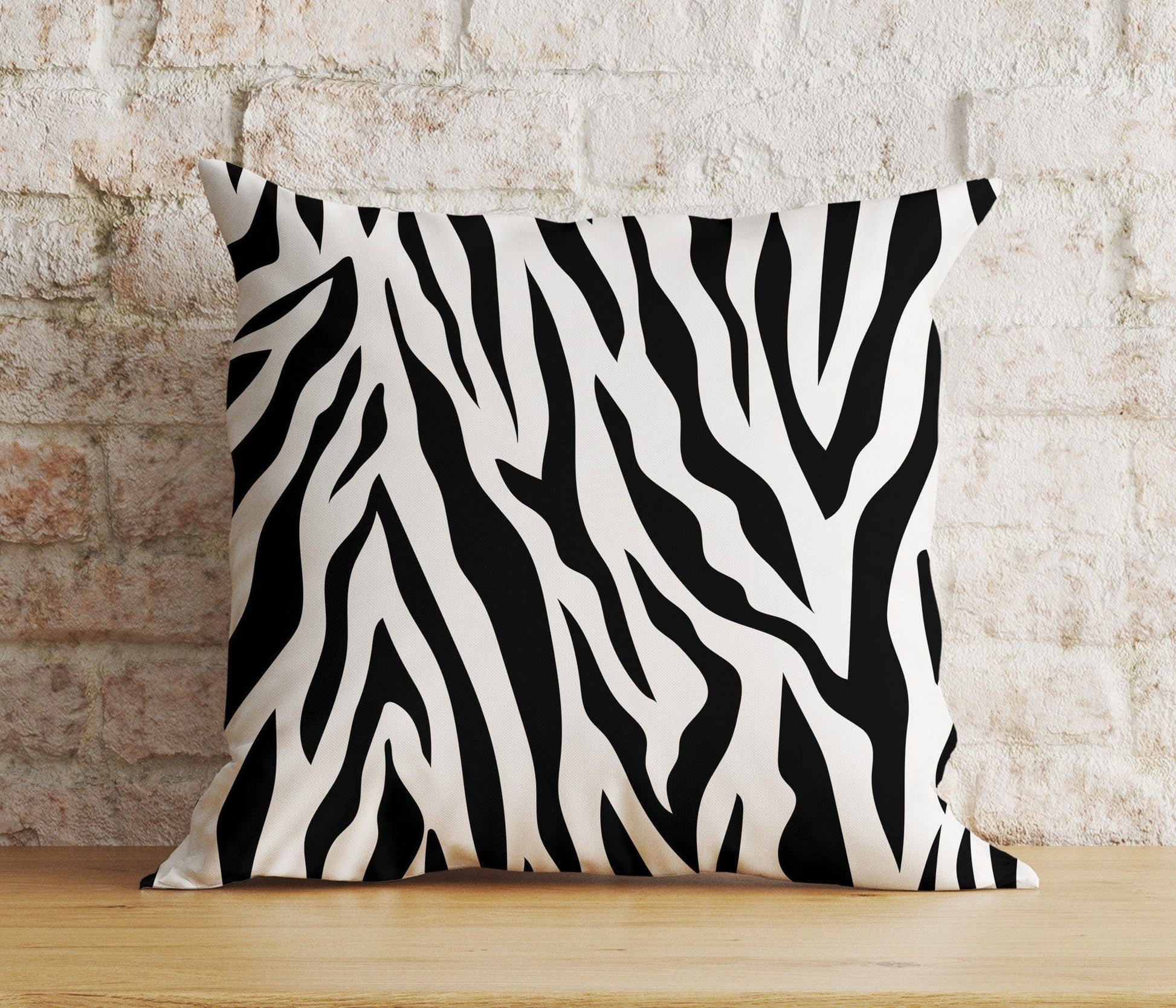 Onay 2 / 12 x 12 inch (30 x 30 cm) Zebra Print Stripe Zebra Pattern Cushion Covers